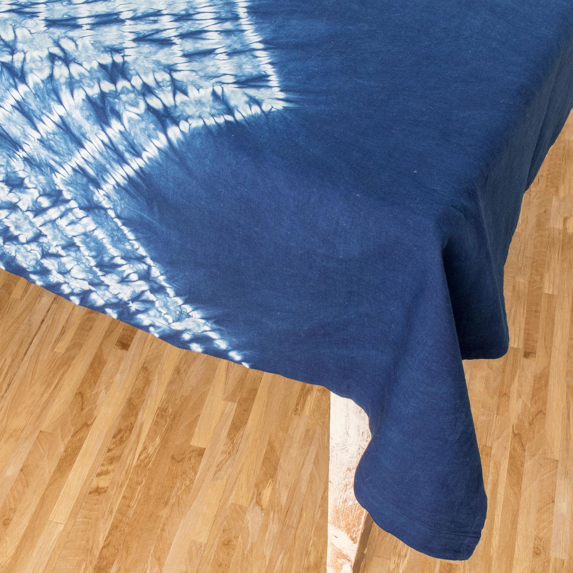 Premium Handcrafted Indigo Shibori Cotton Tablecloth - Artisan Designed