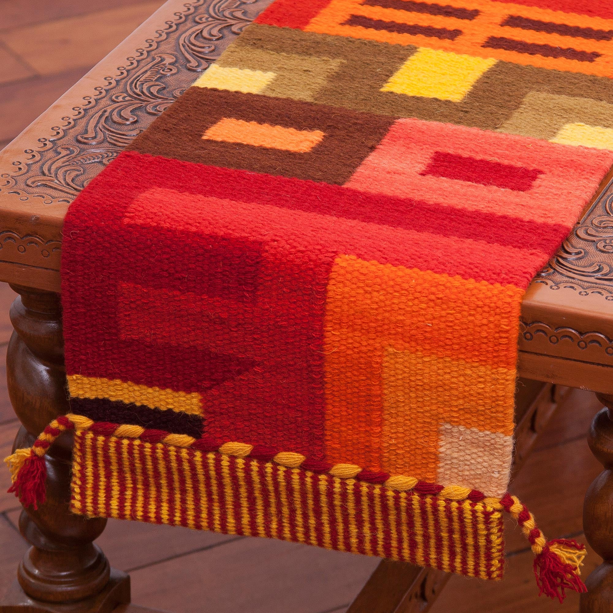 Premium Handwoven Sunset-Inspired Wool Blend Table Runner – Artisan Crafted in Peru