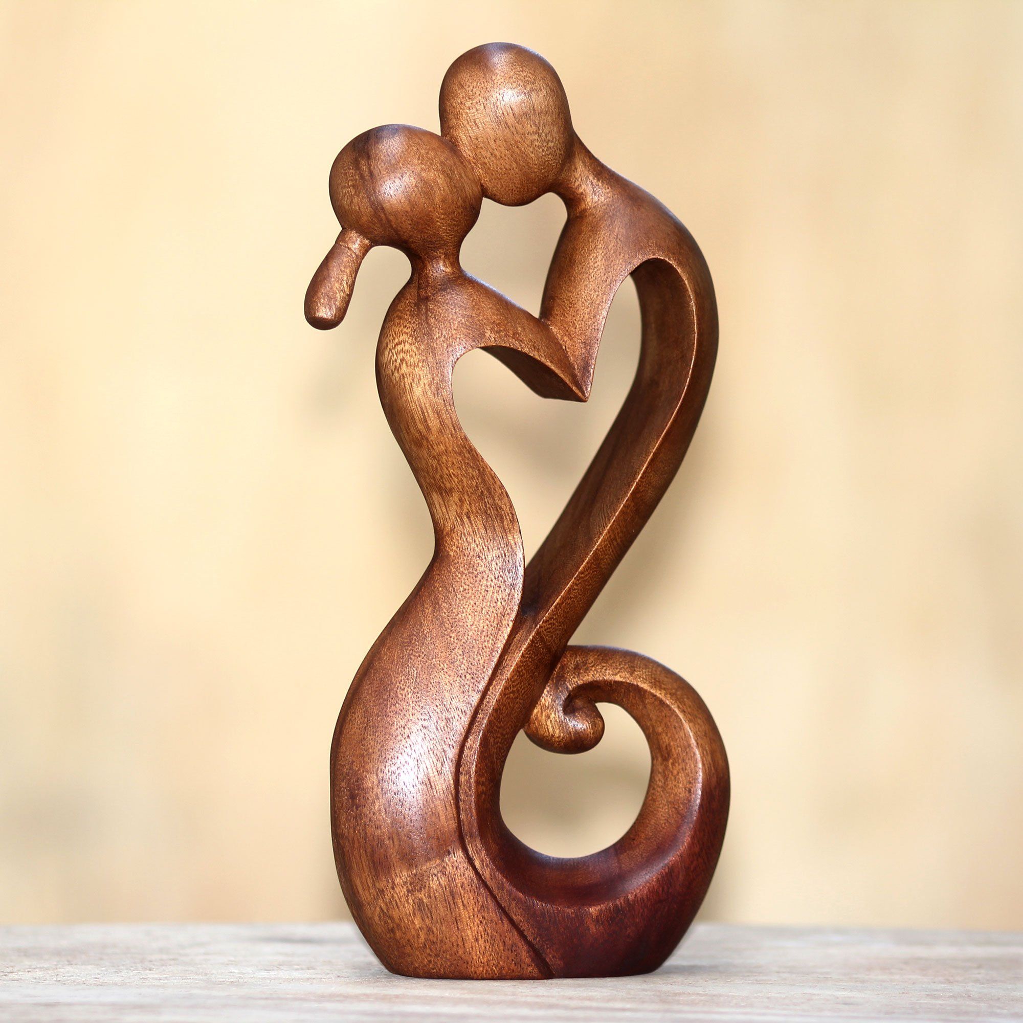 Premium Everlasting Kiss Suar Wood Sculpture - Handcrafted Art