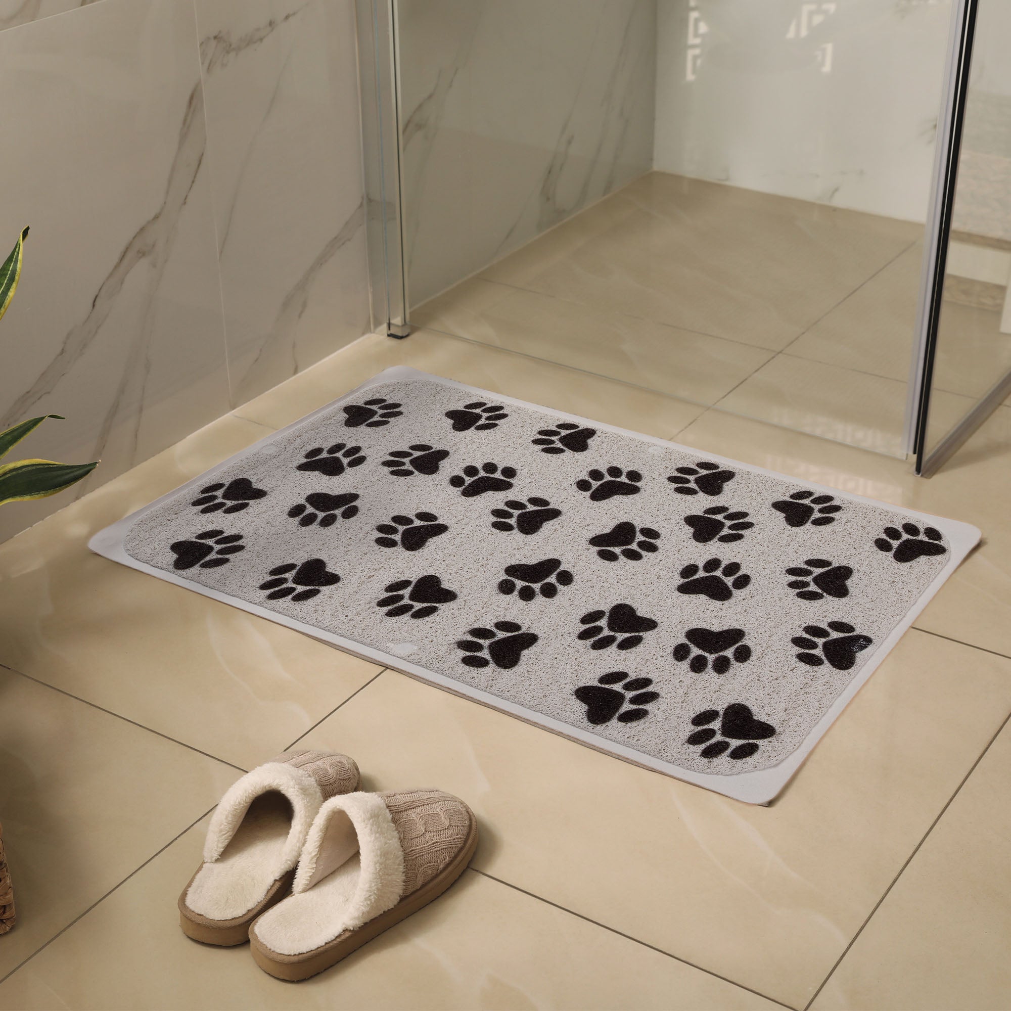 Premium Paw Print Hydro Tub & Shower Mat - Upgrade Your Bathroom Experience