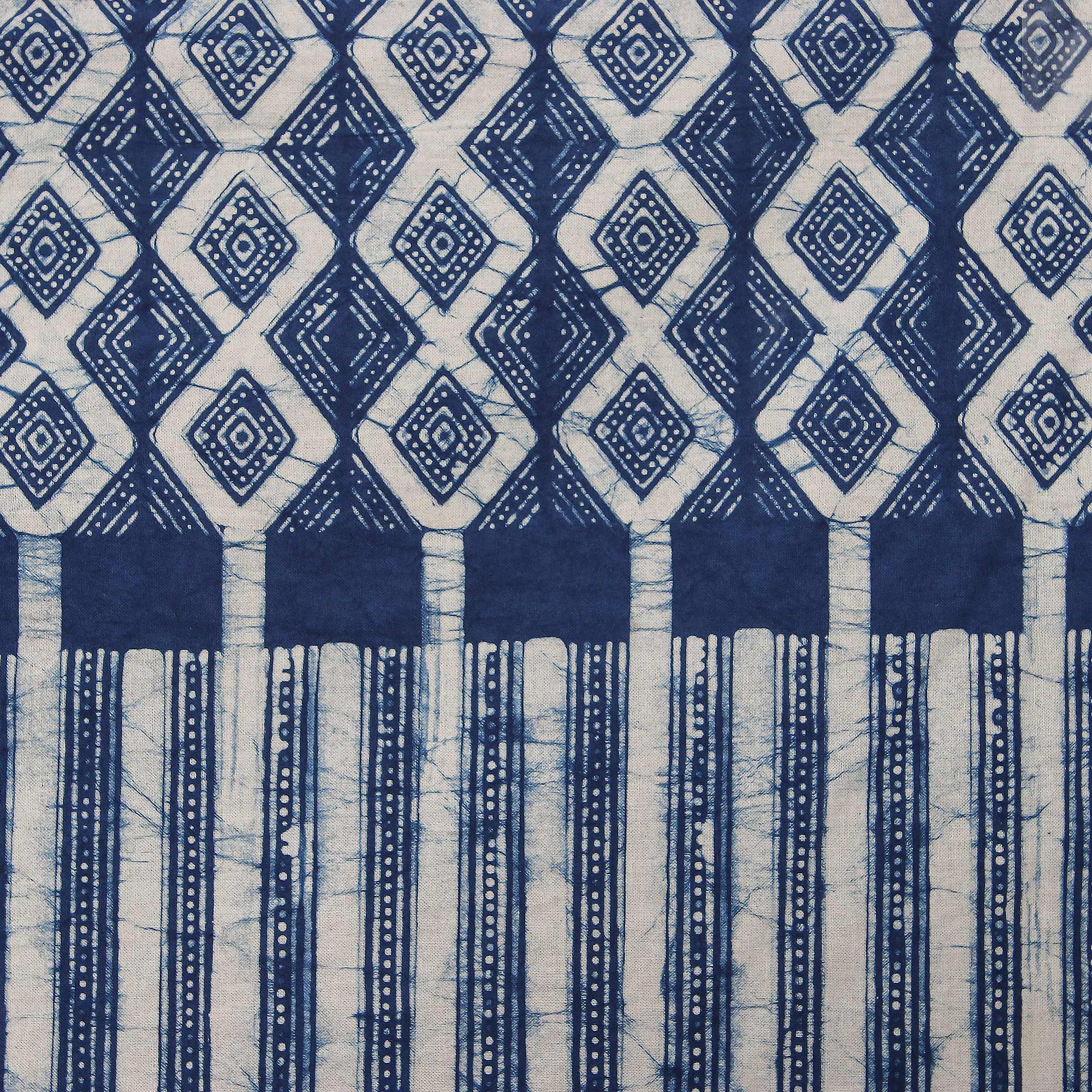 Premium Handcrafted Indigo Batik Cotton Queen Bedspread – Geometric Elegance