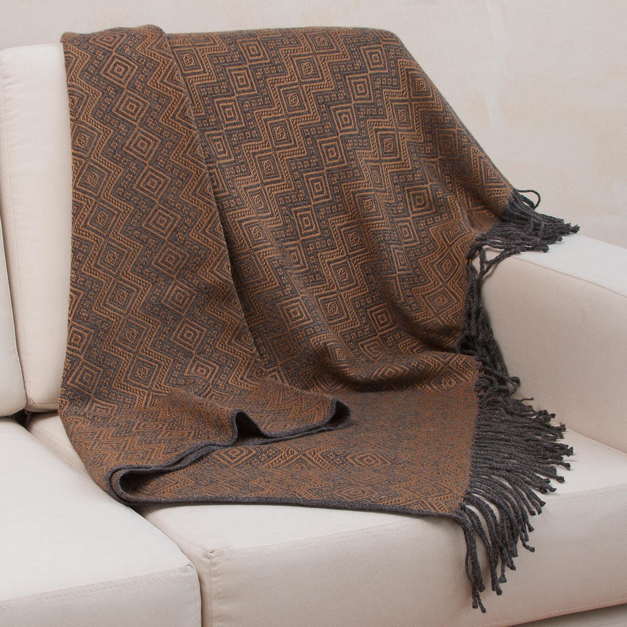 Premium Diamond Embrace Throw Blanket - Luxurious Slate & Spice Design