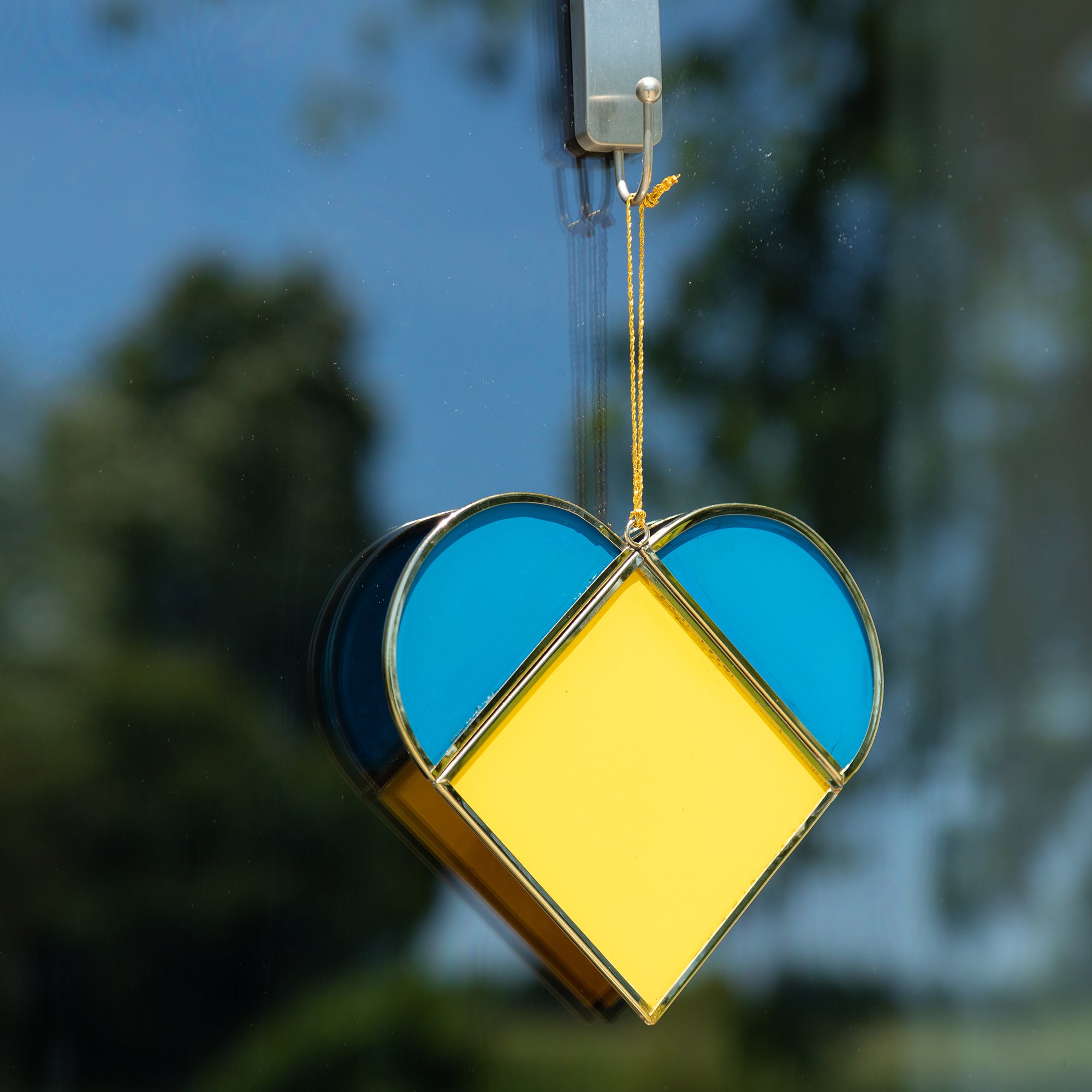 Premium Solidarity Glass Heart - Stand with Ukraine