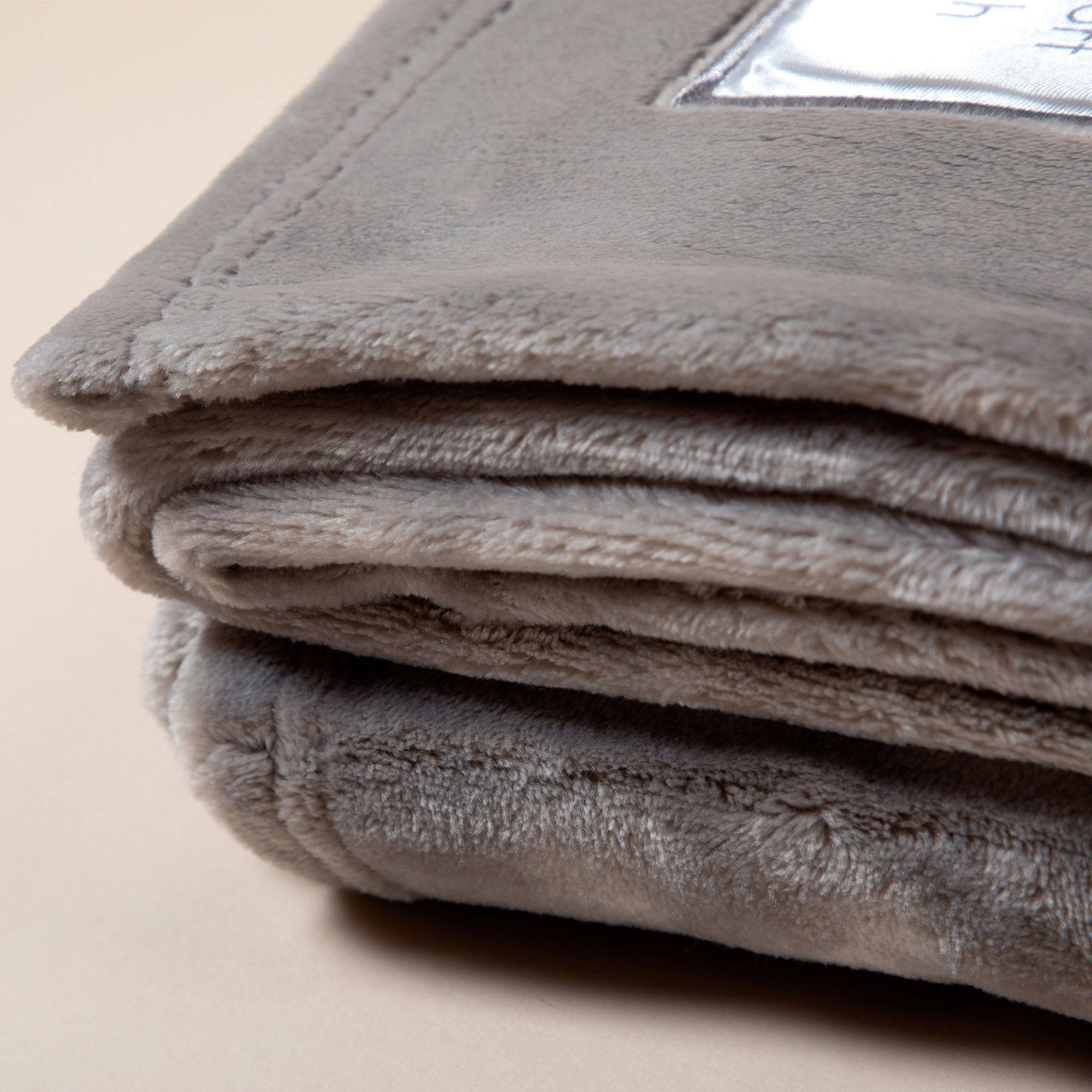 Ultimate Love Cozy Royal Plush Blanket - Premium Gift for Family