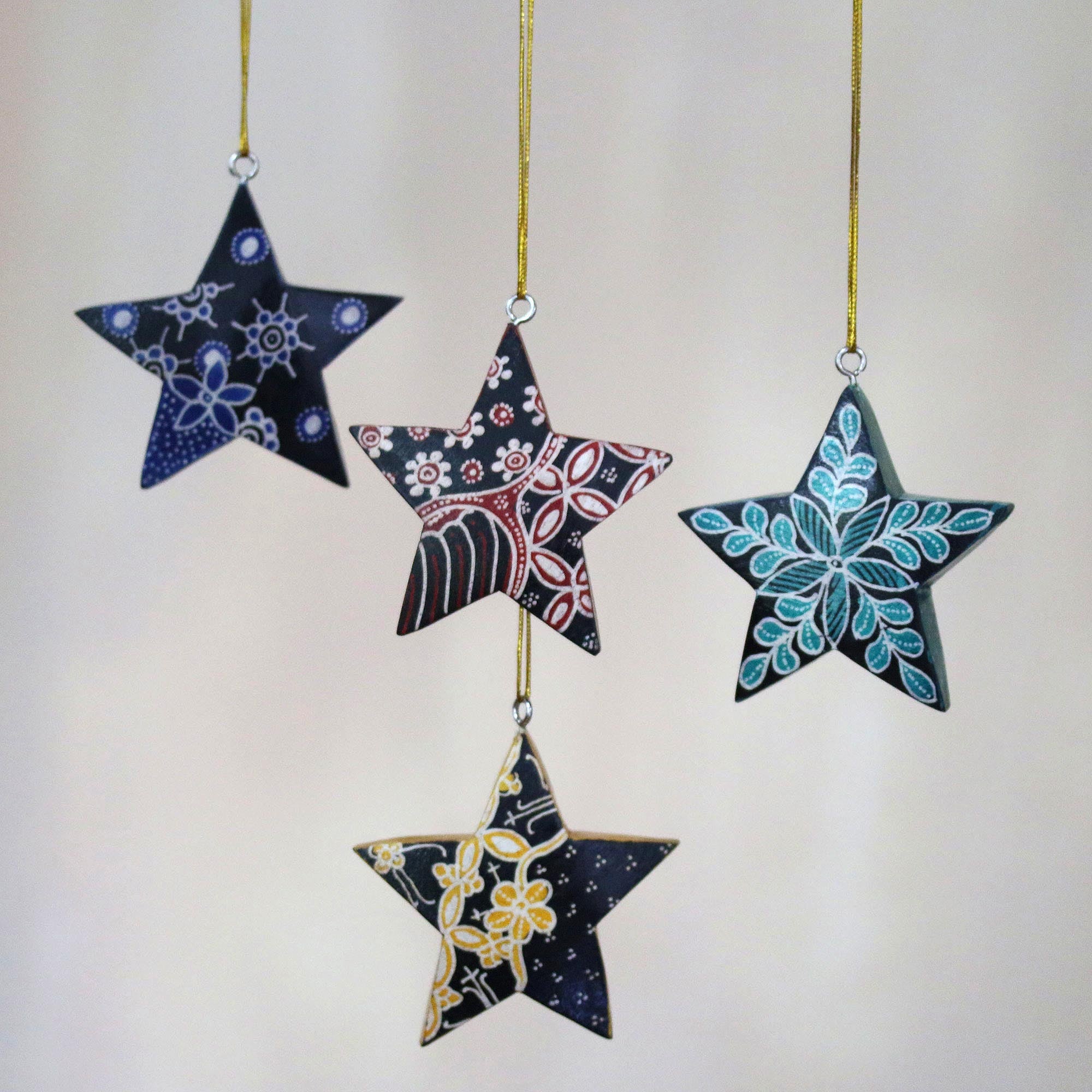 Premium Bali Stars: Handcrafted Batik Wood Star Ornaments Set by Balinese Artisans