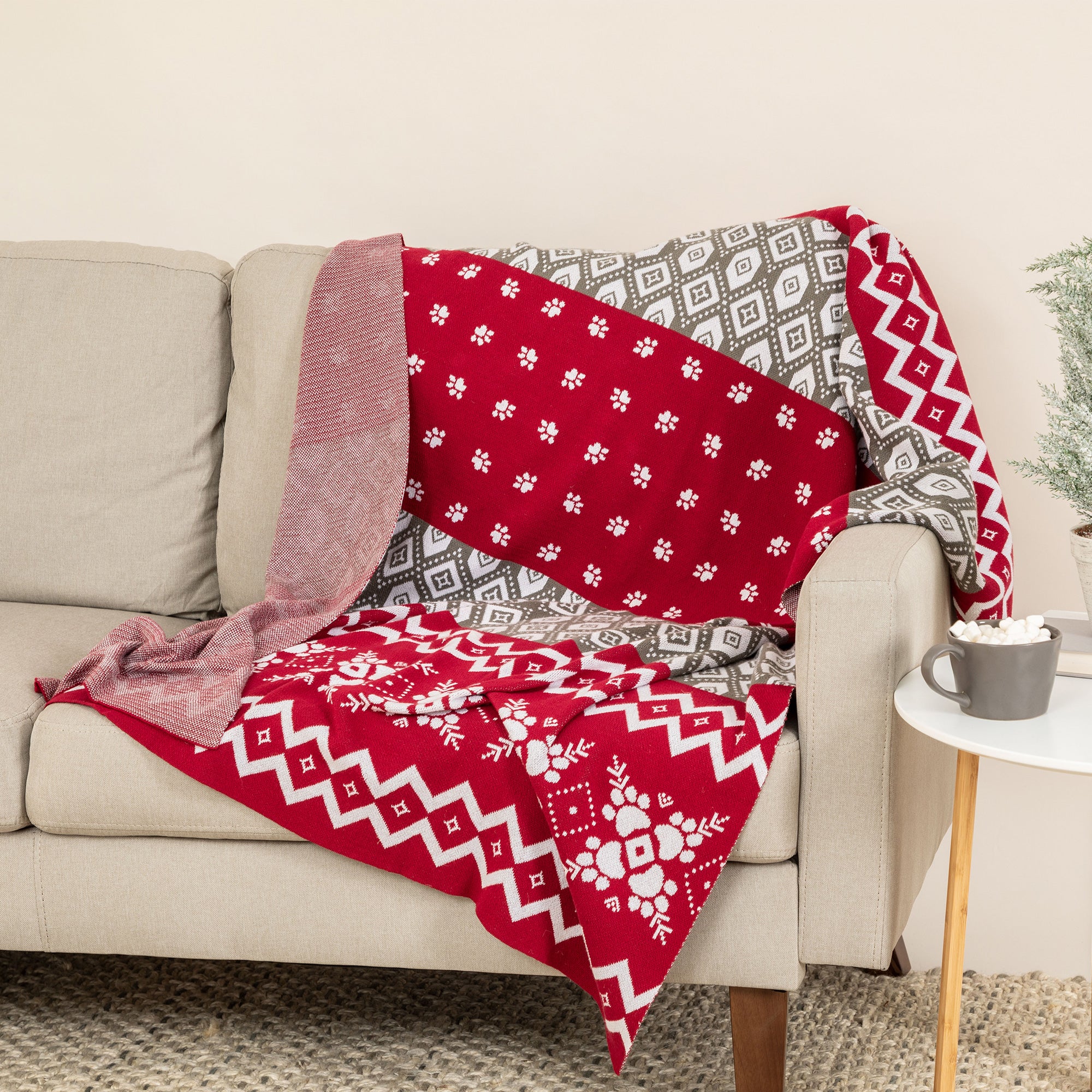 Premium Paw Prints Knitted Throw Blanket - Ultimate Holiday Comfort