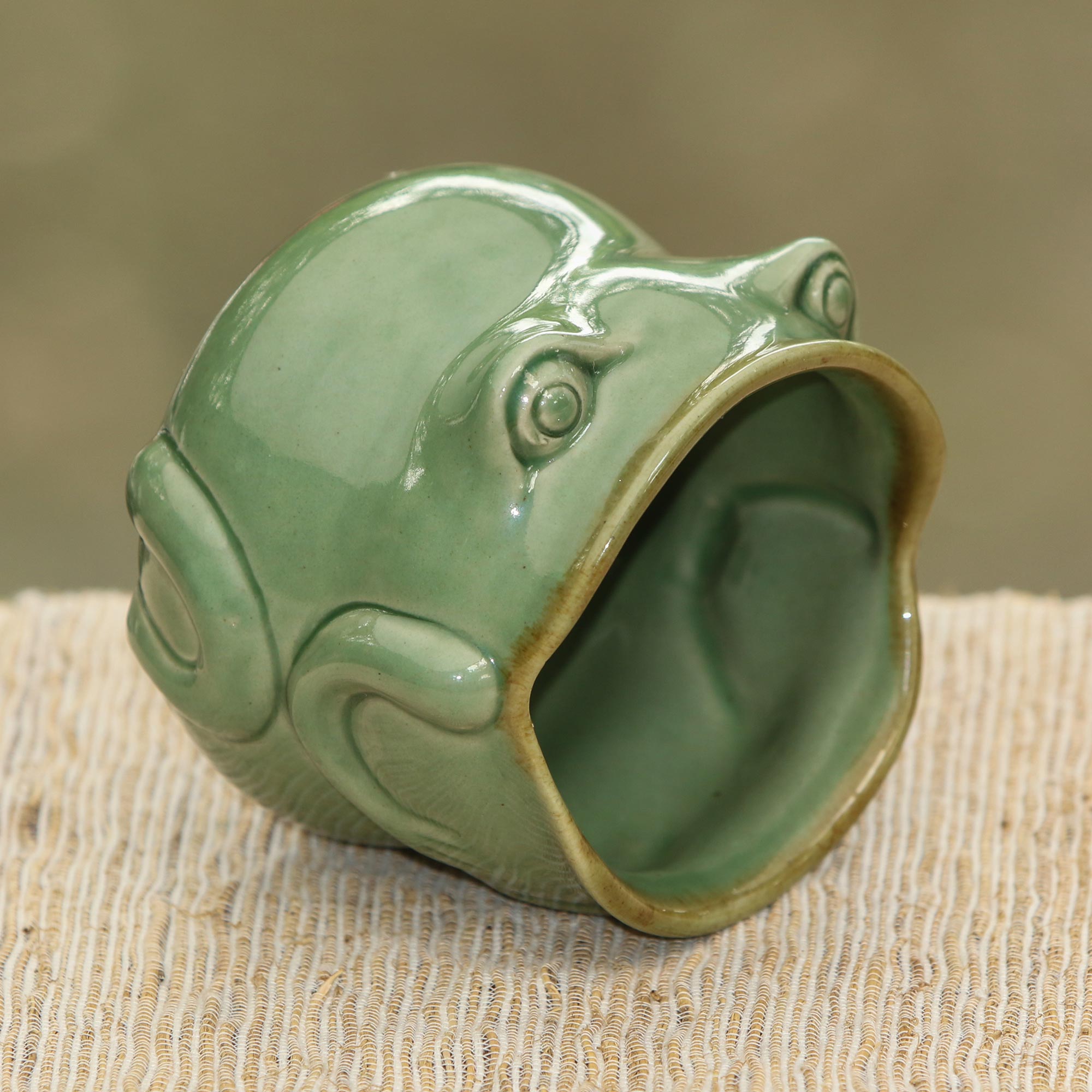 Premium Opera Frog Handcrafted Ceramic Salt Cellar - Whimsical Kitchen Upgrade
