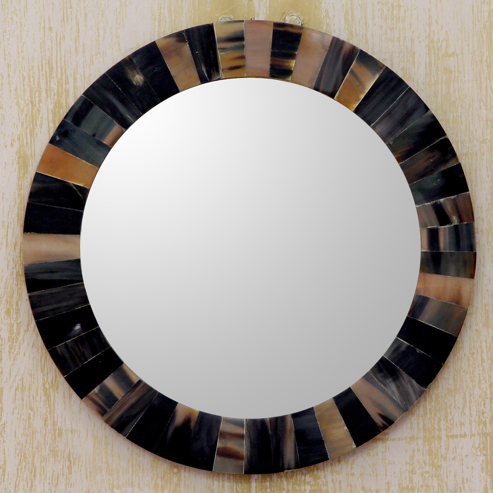 Premium Handcrafted Round Wall Mirror with Buffalo Horn Tiles – Unique Natural Elegance