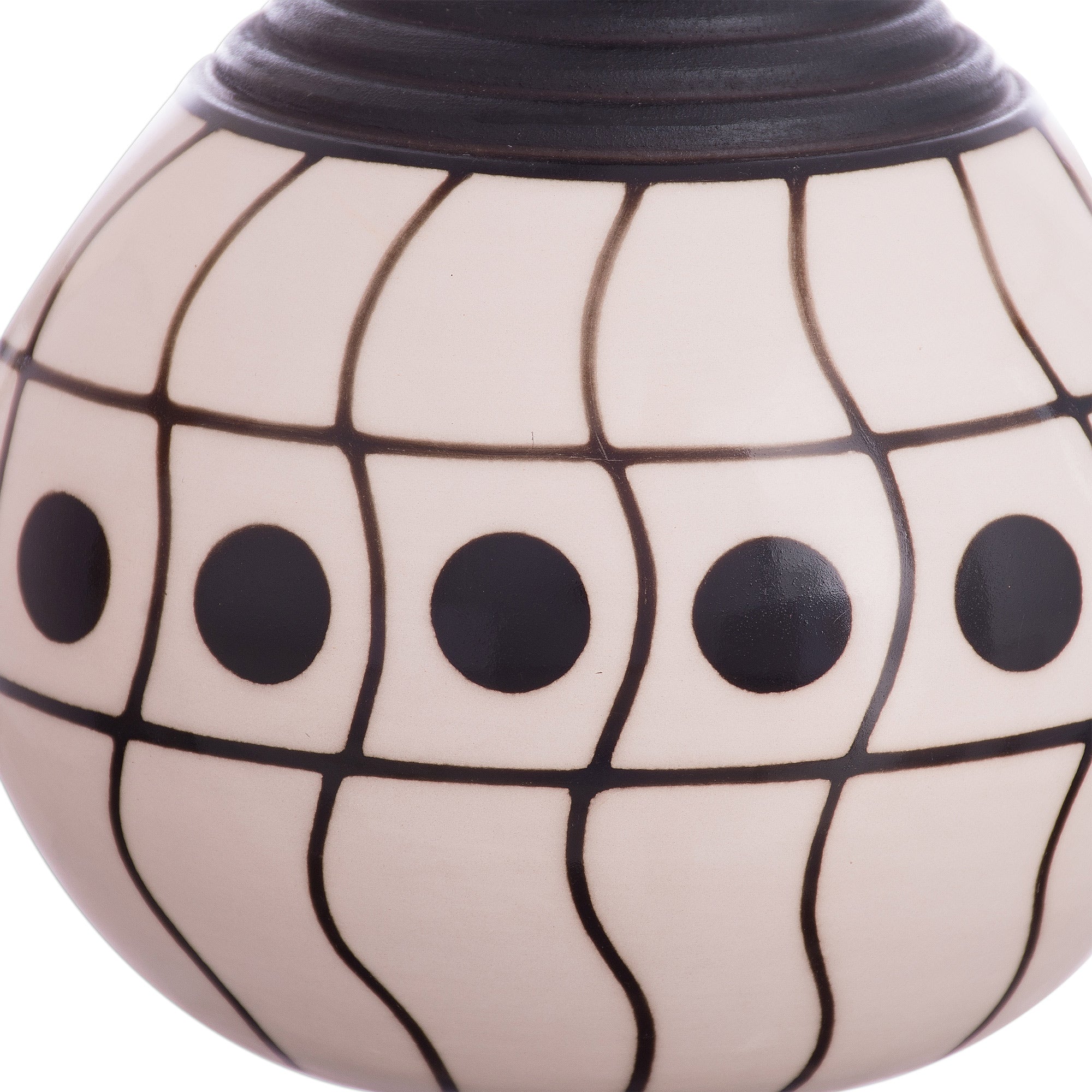 Premium Chulucanas Ceramic Vase with Wave Motif - Handcrafted in Peru