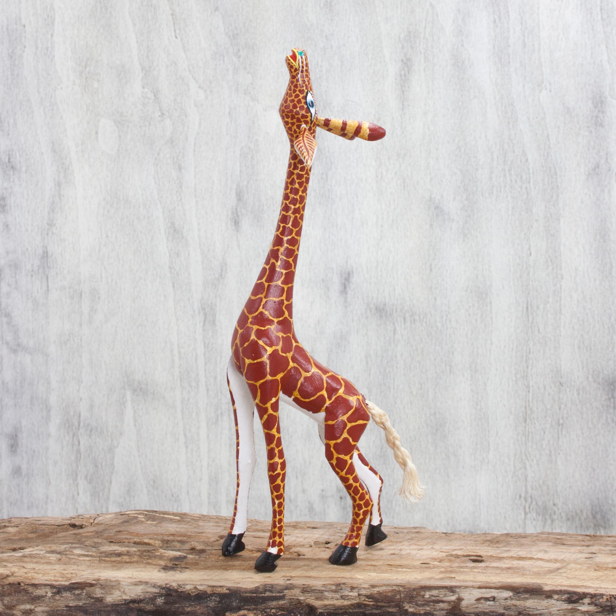 Premium Hand-Crafted Giraffe Figurine – Artisan Wood Sculpture from Mexico