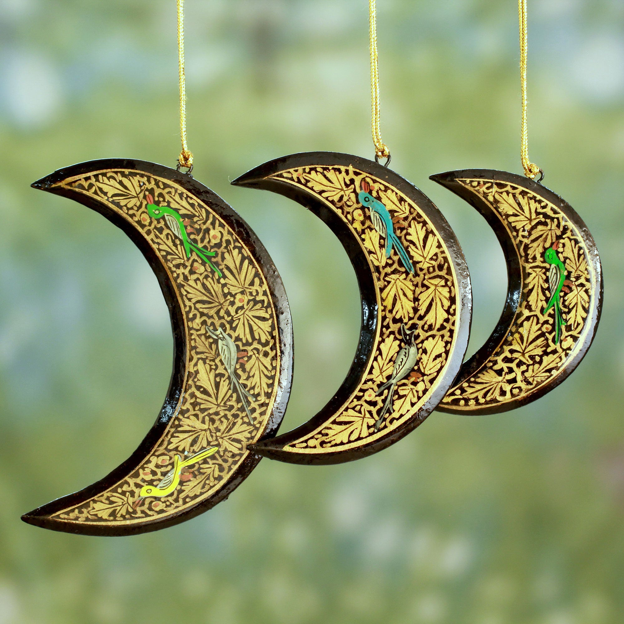 Premium Handcrafted Wooden Christmas Ornaments with Golden Leaves & Songbirds (Set of 3)