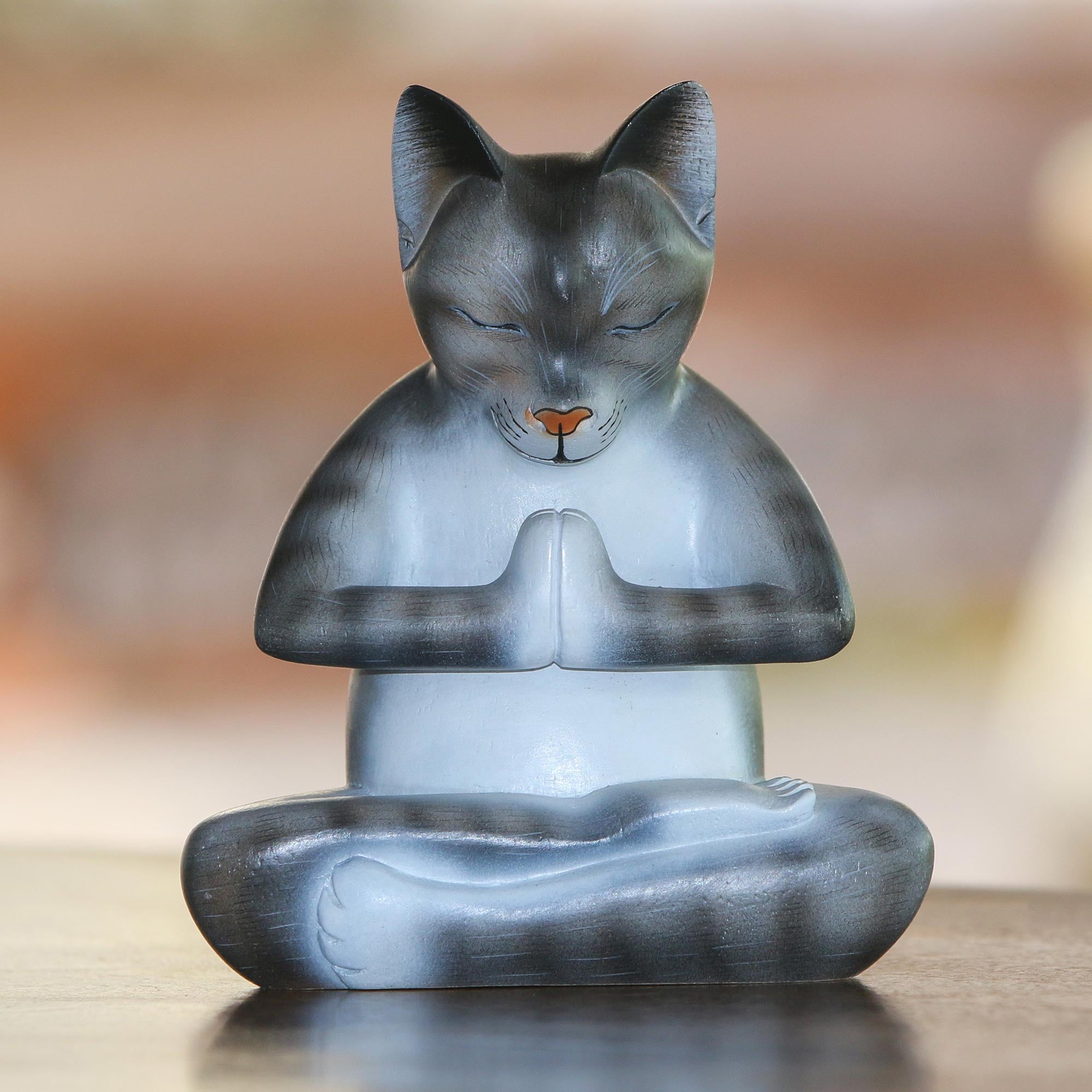 Premium Meditating Cat Sculpture in Grey & White – Handcrafted Suar Wood Art from Bali