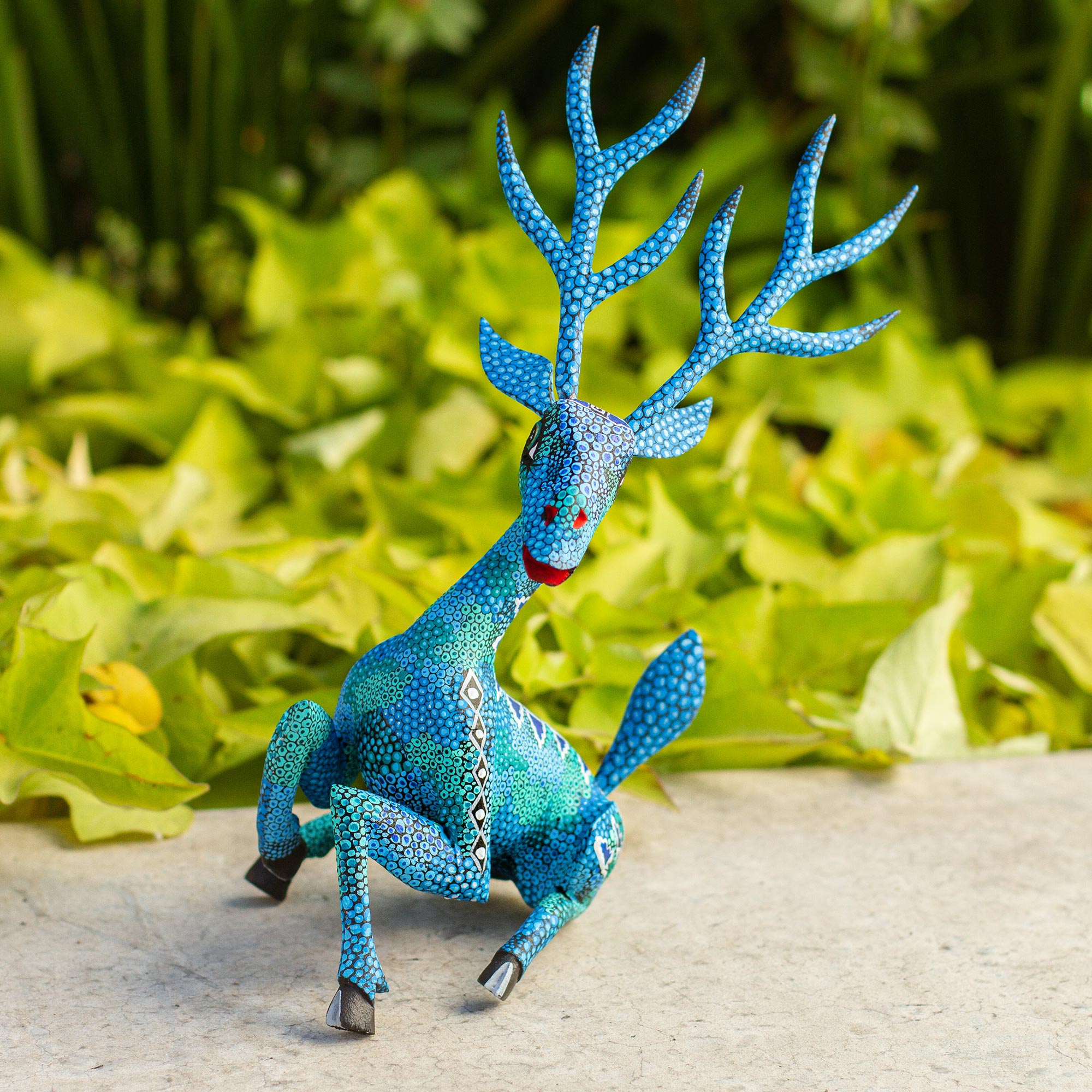 Premium Hand-Painted Blue Alebrije Deer Sculpture – Mexican Folk Art