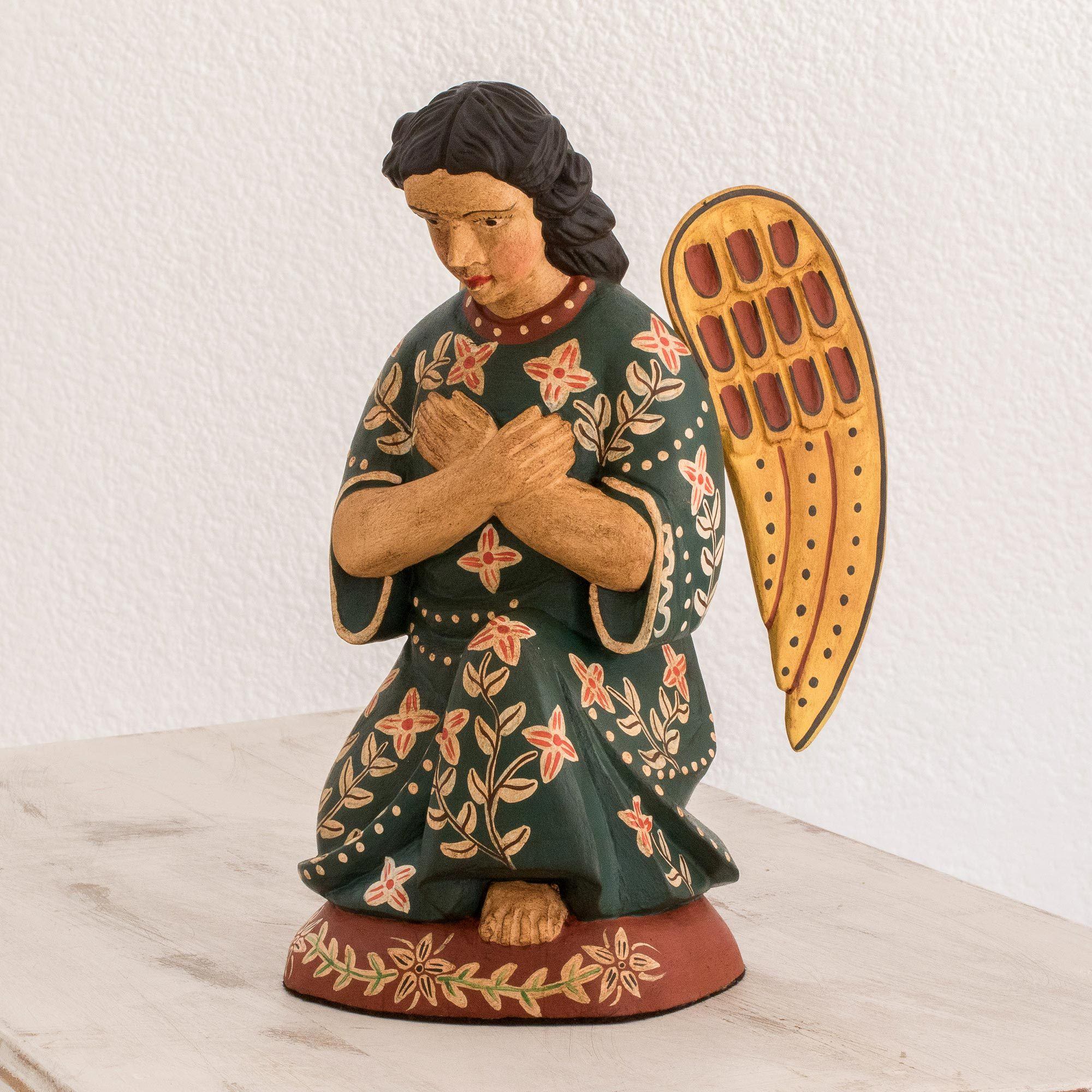 Premium Angel of Gratitude Handcrafted Pinewood Sculpture - Ultimate Spiritual Decor