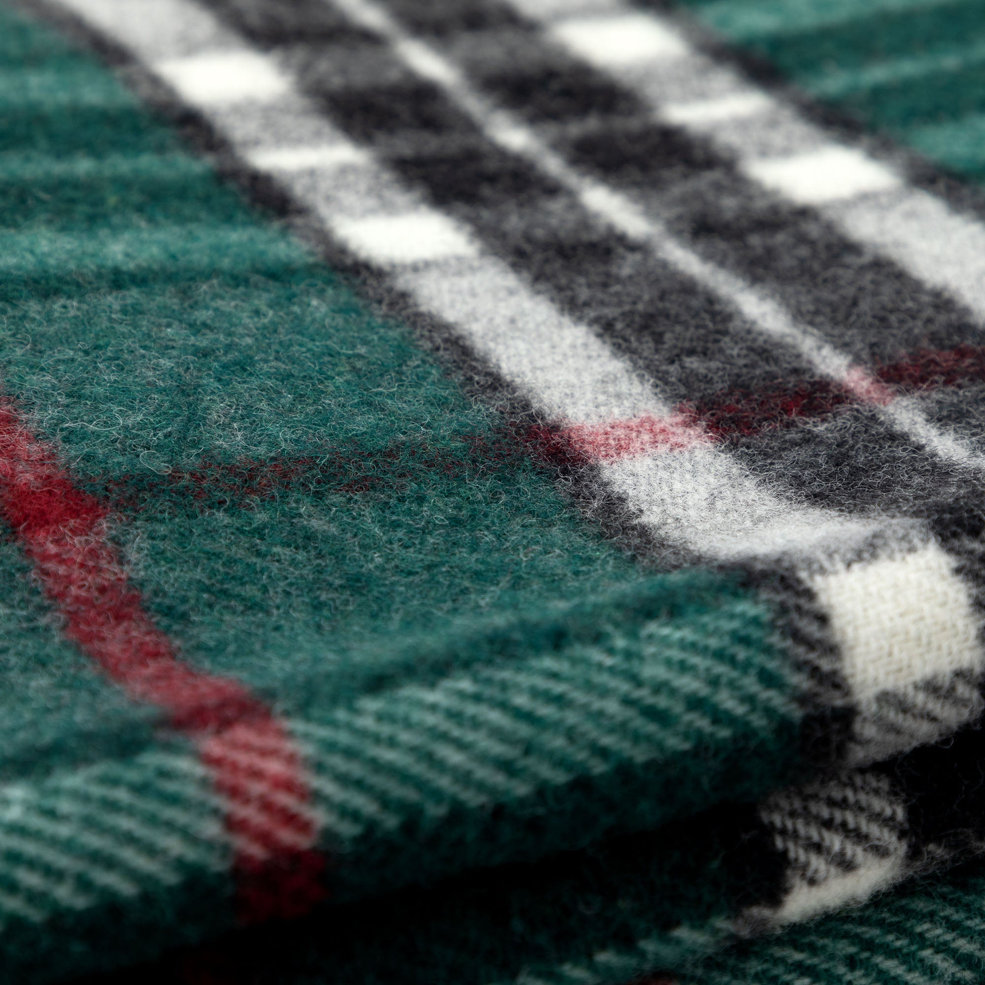 Premium Ukrainian 100% Merino Wool Throw Blanket - Ultimate Comfort & Sustainability