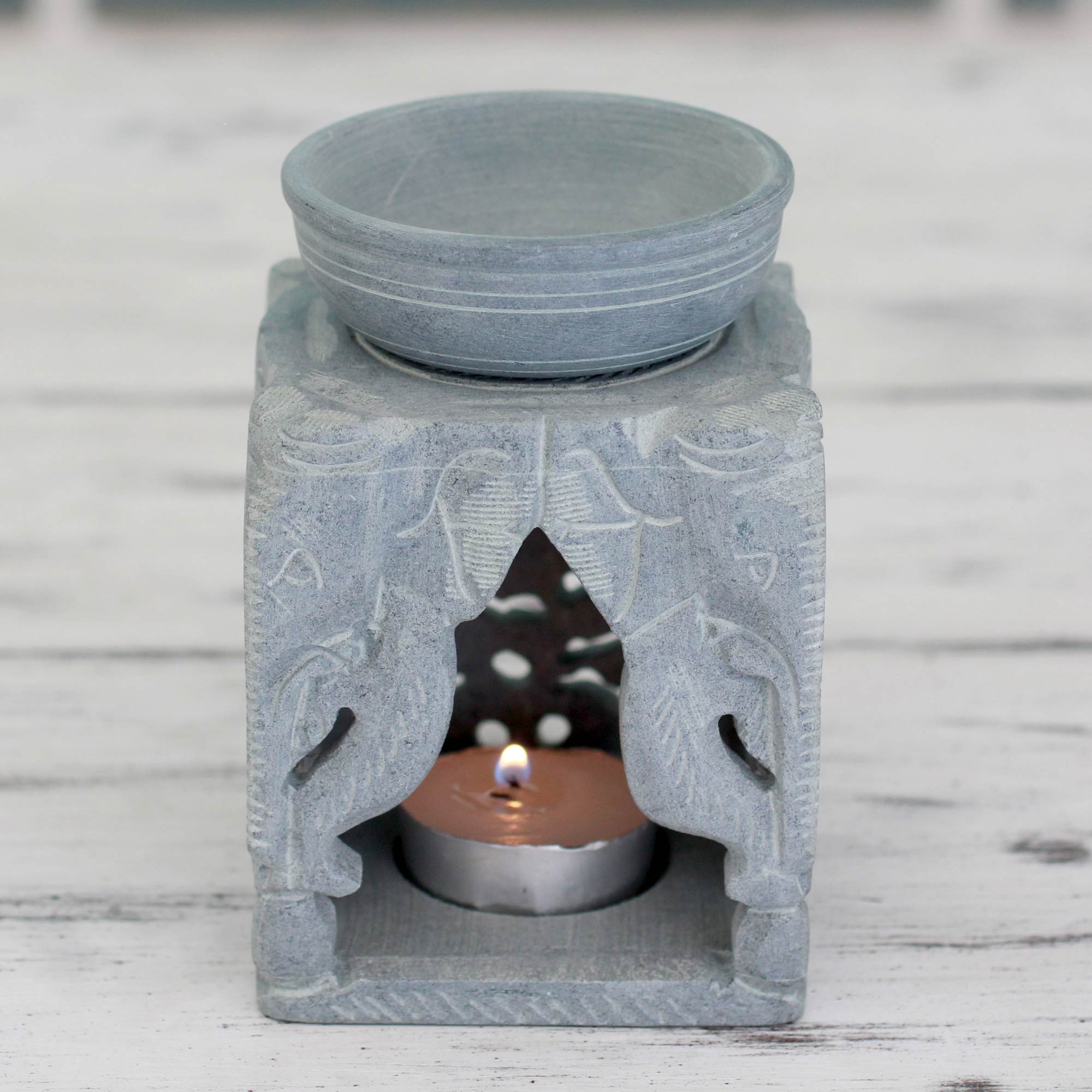 Premium Agra Elephant Oil Warmer - Handcrafted Soapstone Elegance