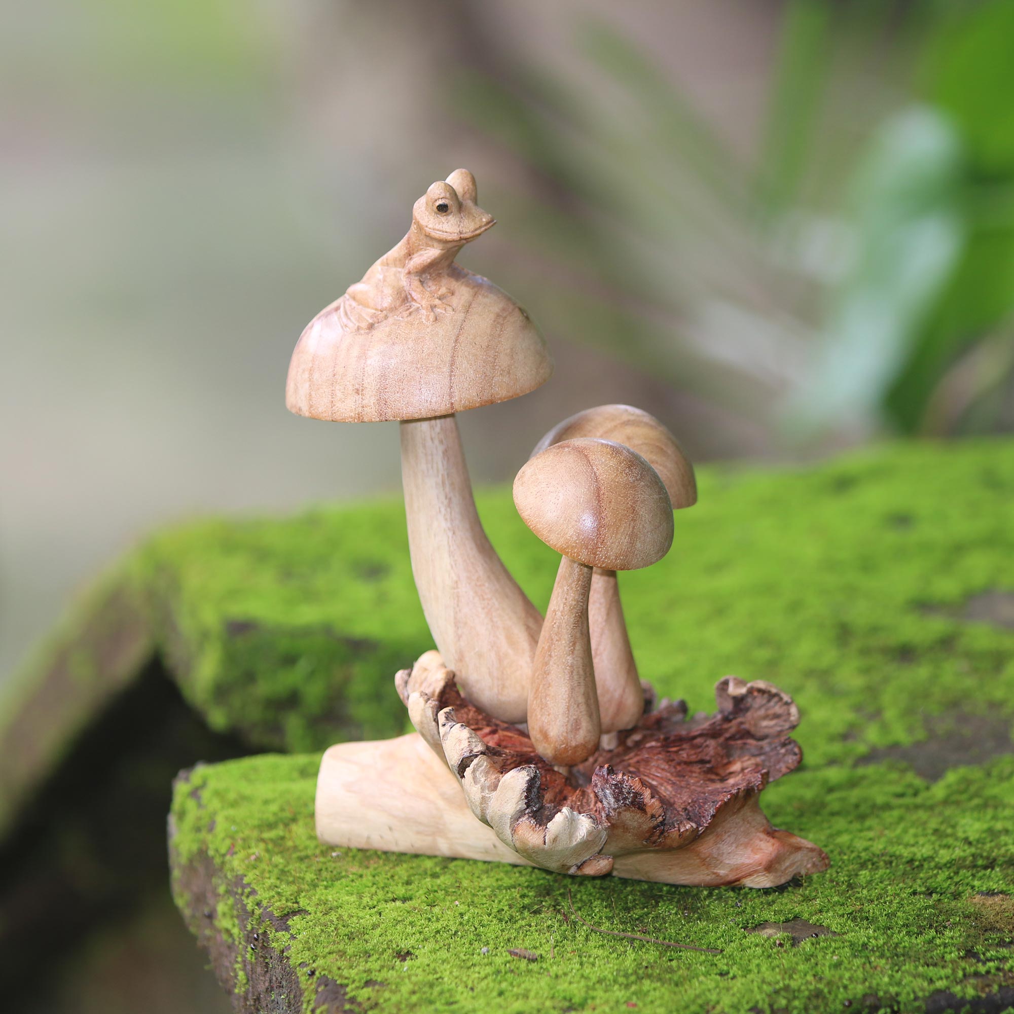 Premium Hand-Carved Tree Frog & Mushroom Sculpture - Jempinis Wood Art