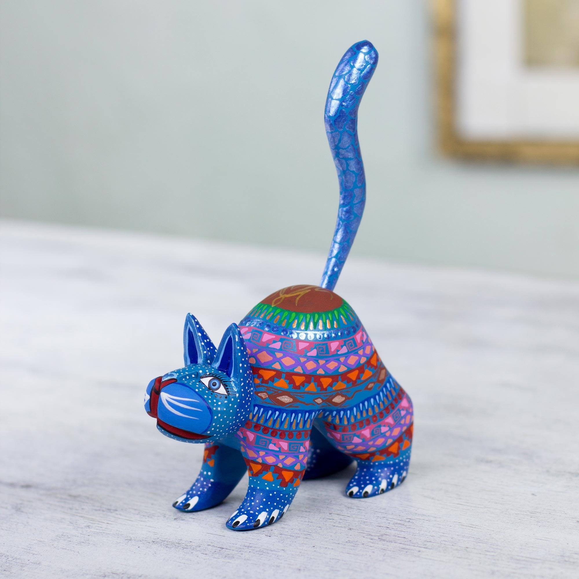 Premium Handcrafted Blue Cat Alebrije Sculpture - Mexican Folk Art