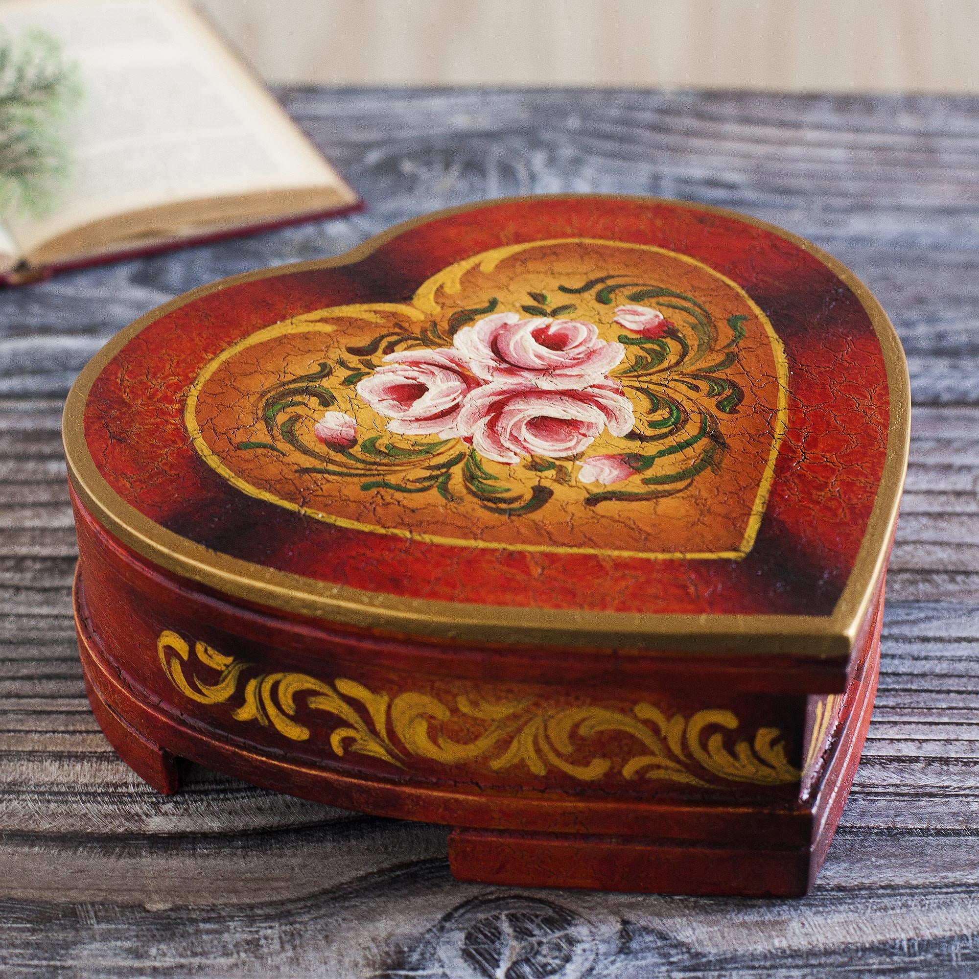 Premium Timeless Love Heart-Shaped Cedar Jewelry Box - Handmade & Elegant