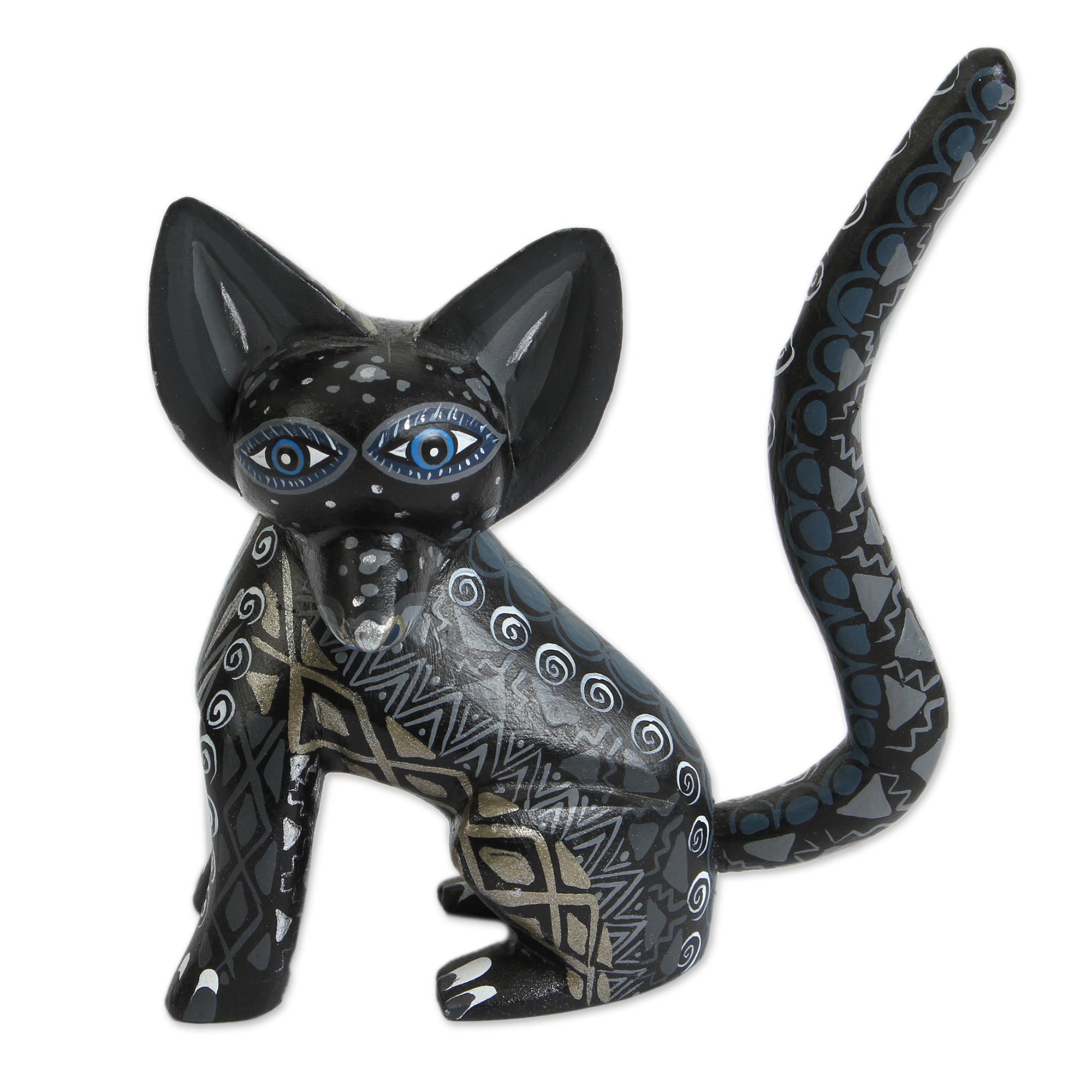 Premium Black Fox Alebrije Figurine - Handcrafted Mexican Art
