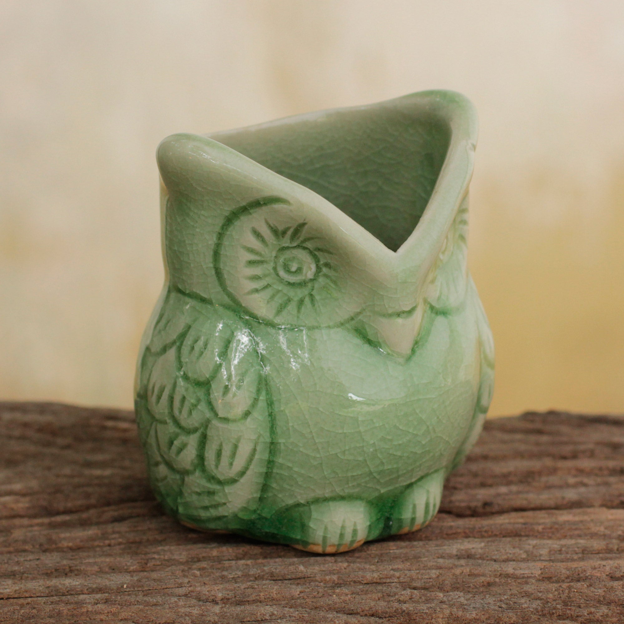 Premium Handcrafted Green Thai Celadon Owl Pot - Bird-Themed Elegance