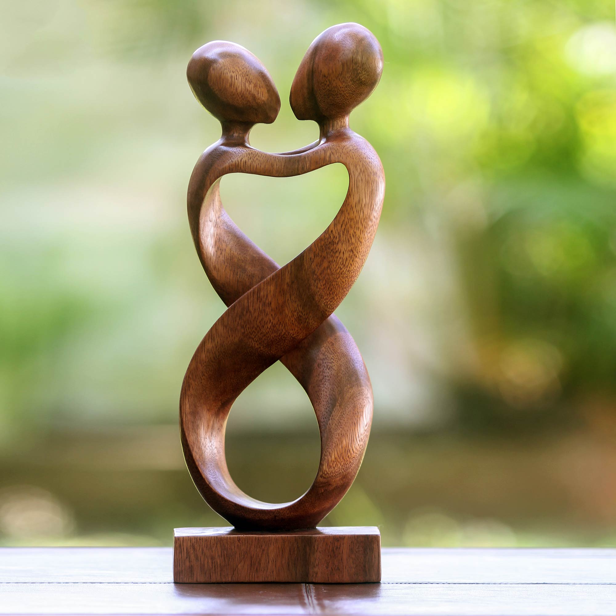 Premium Romantic Heart-to-Heart Wood Sculpture