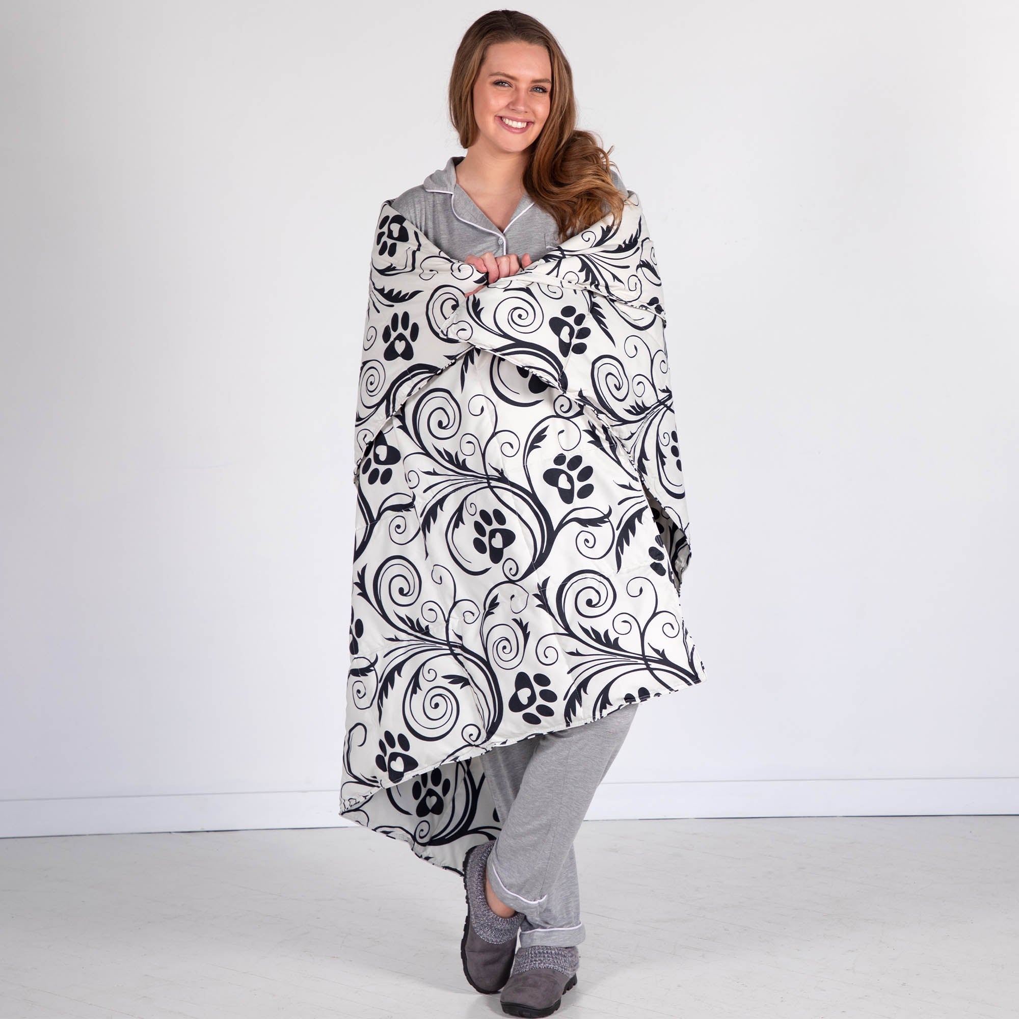 Ultimate Cozy Paws Quilted Throw Blanket - Premium Comfort for You & Your Pet