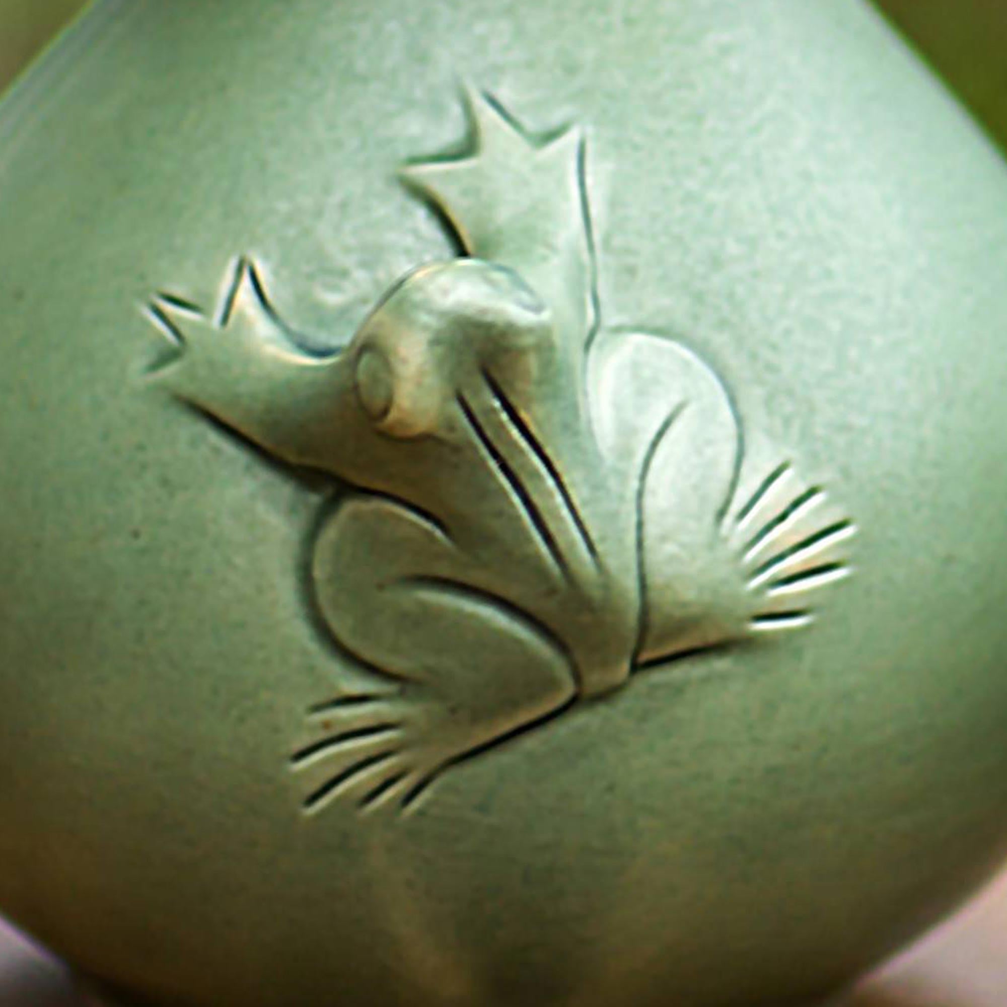 Premium Fair Trade Ceramic Sugar Bowl and Creamer Set with Exotic Frog Design