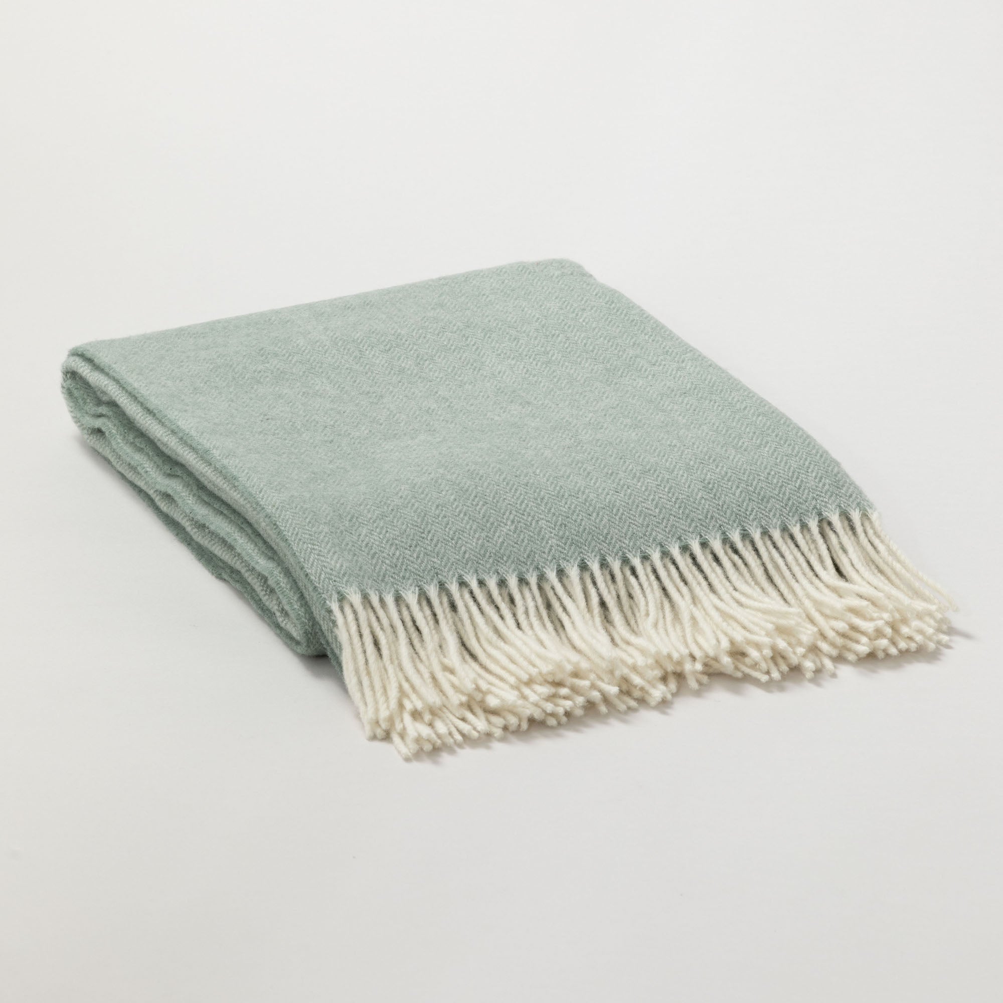 Premium Ukrainian 100% Merino Wool Throw Blanket - Ultimate Comfort & Sustainability