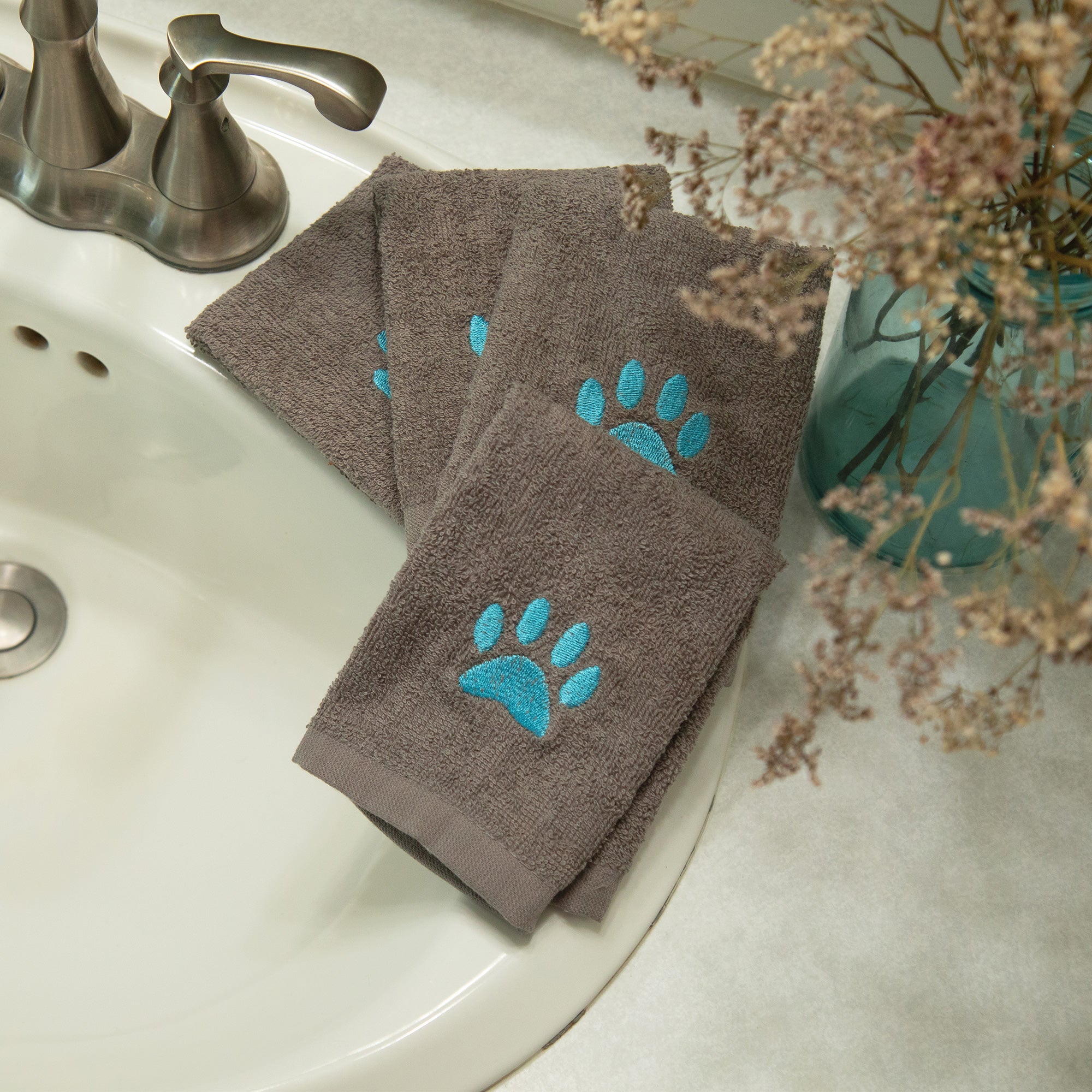 Premium Embroidered Paw Wash Cloth Set - Upgrade Your Bathroom Essentials