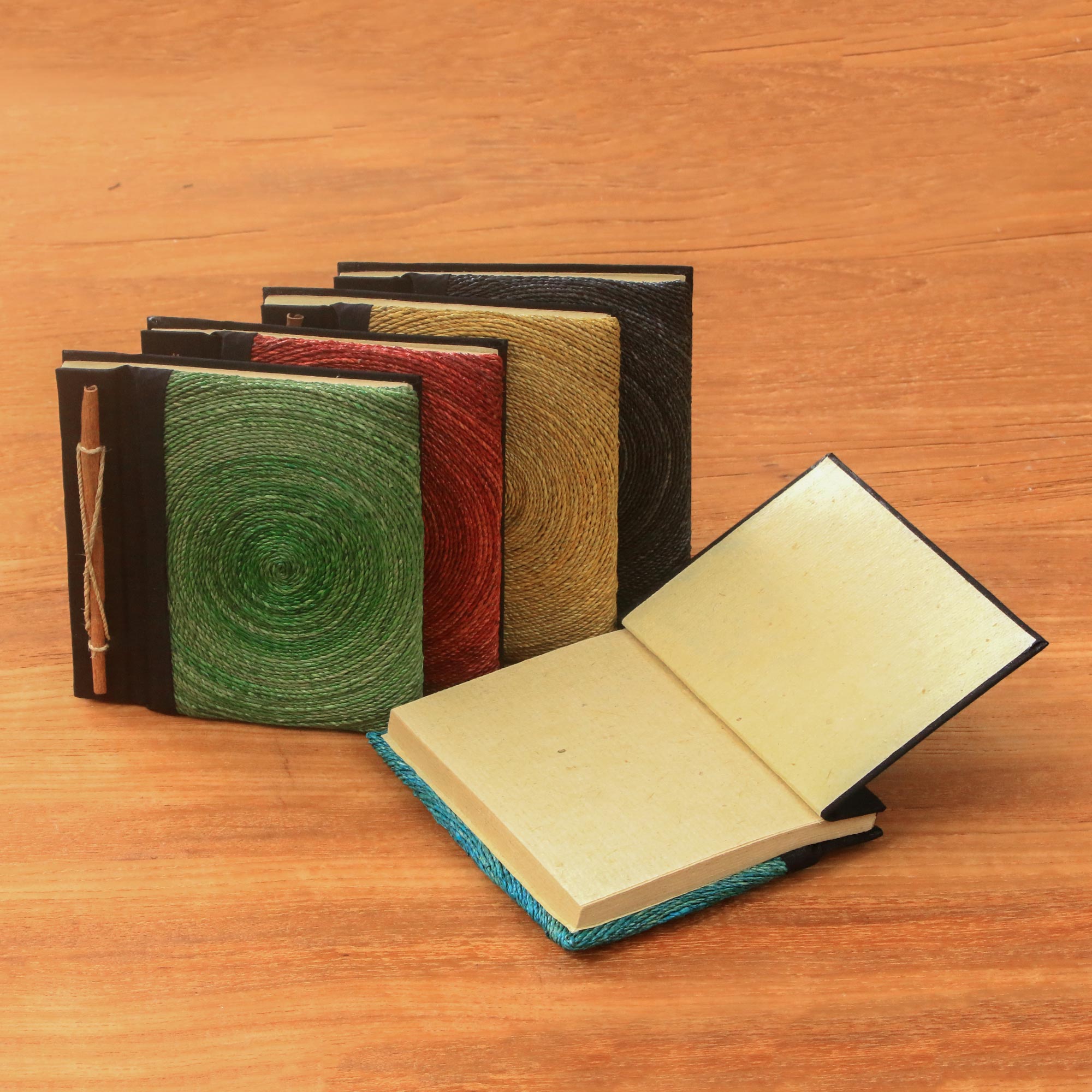 Premium Hedge Maze Natural Fiber Journal Set from Bali (5-Pack)