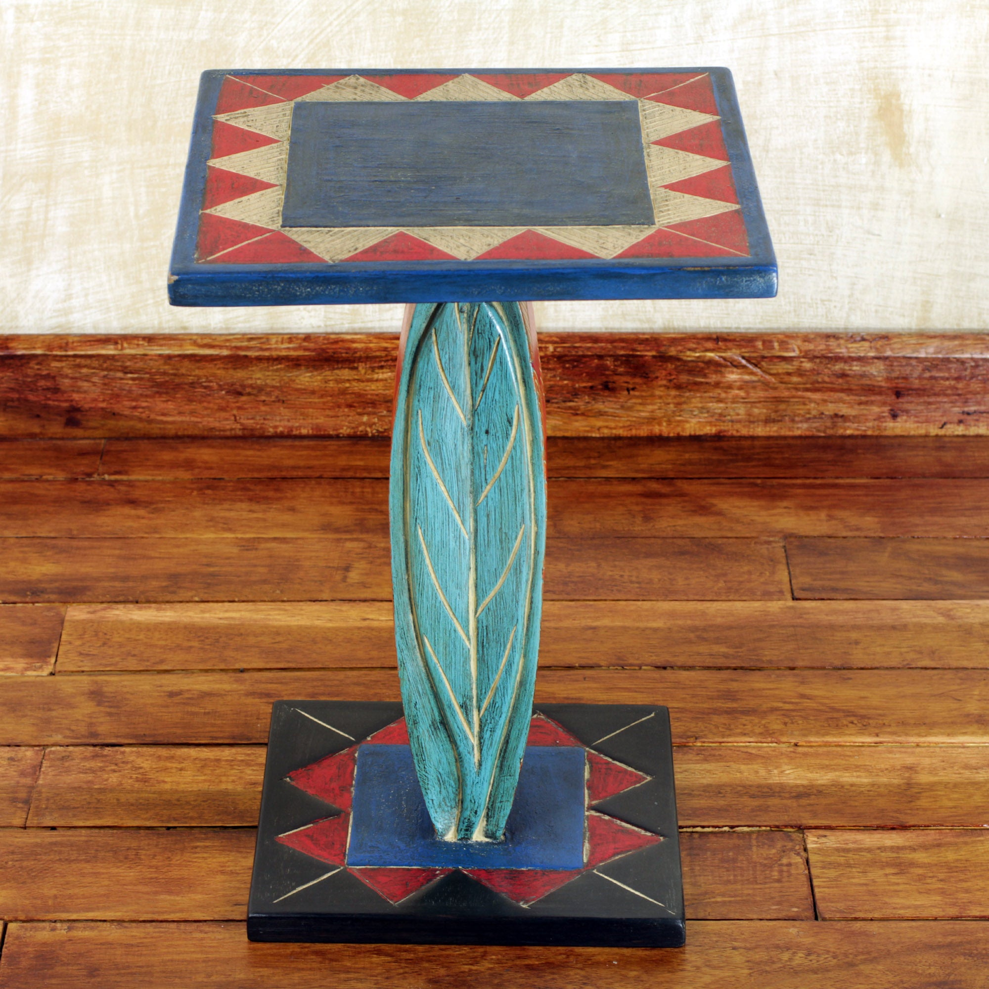 Premium Rustic Leaf Handcrafted Cedar Wood Accent Table - Geometric Design