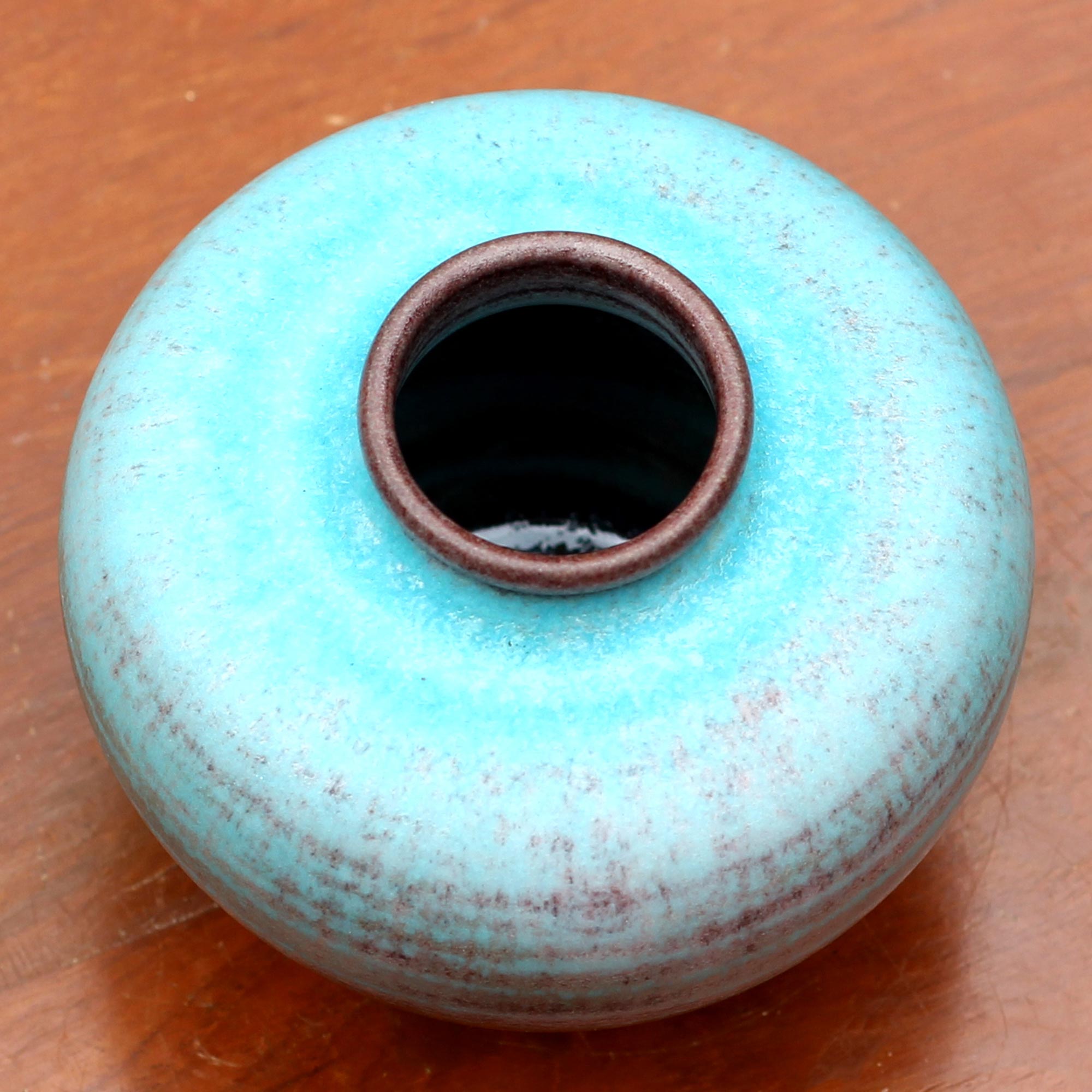 Premium Handcrafted Ceramic Bud Vase - Watertight Artisan Design from Thailand