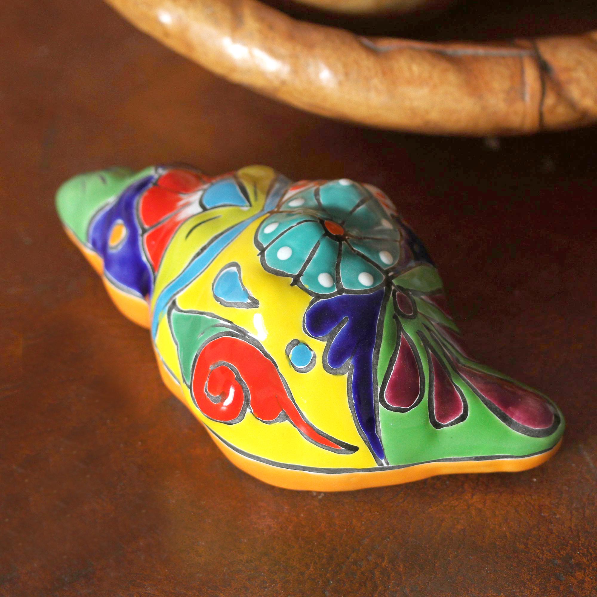 Premium Talavera Ceramic Conch Sculpture - Handcrafted Wall Art from Mexico