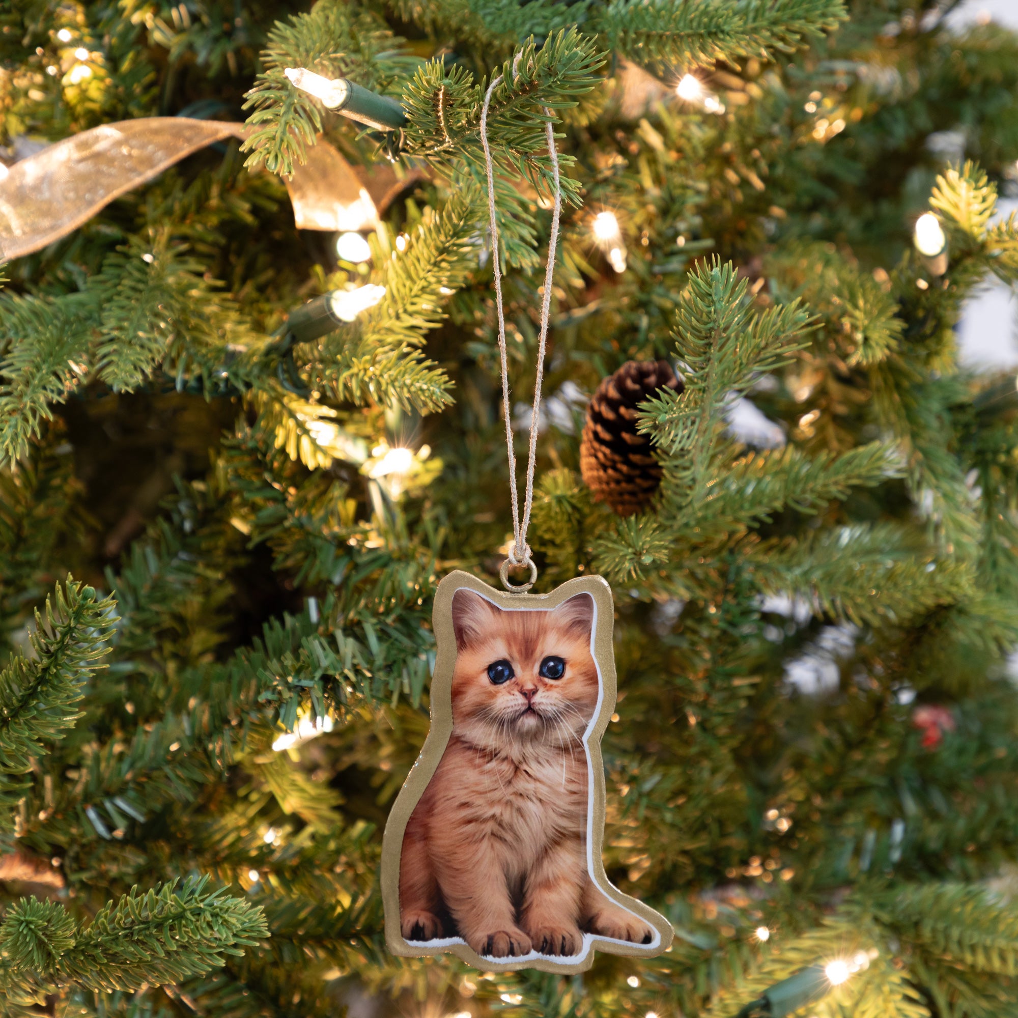 Premium Cat Lover's Metal Ornament - Ultimate Holiday Decoration