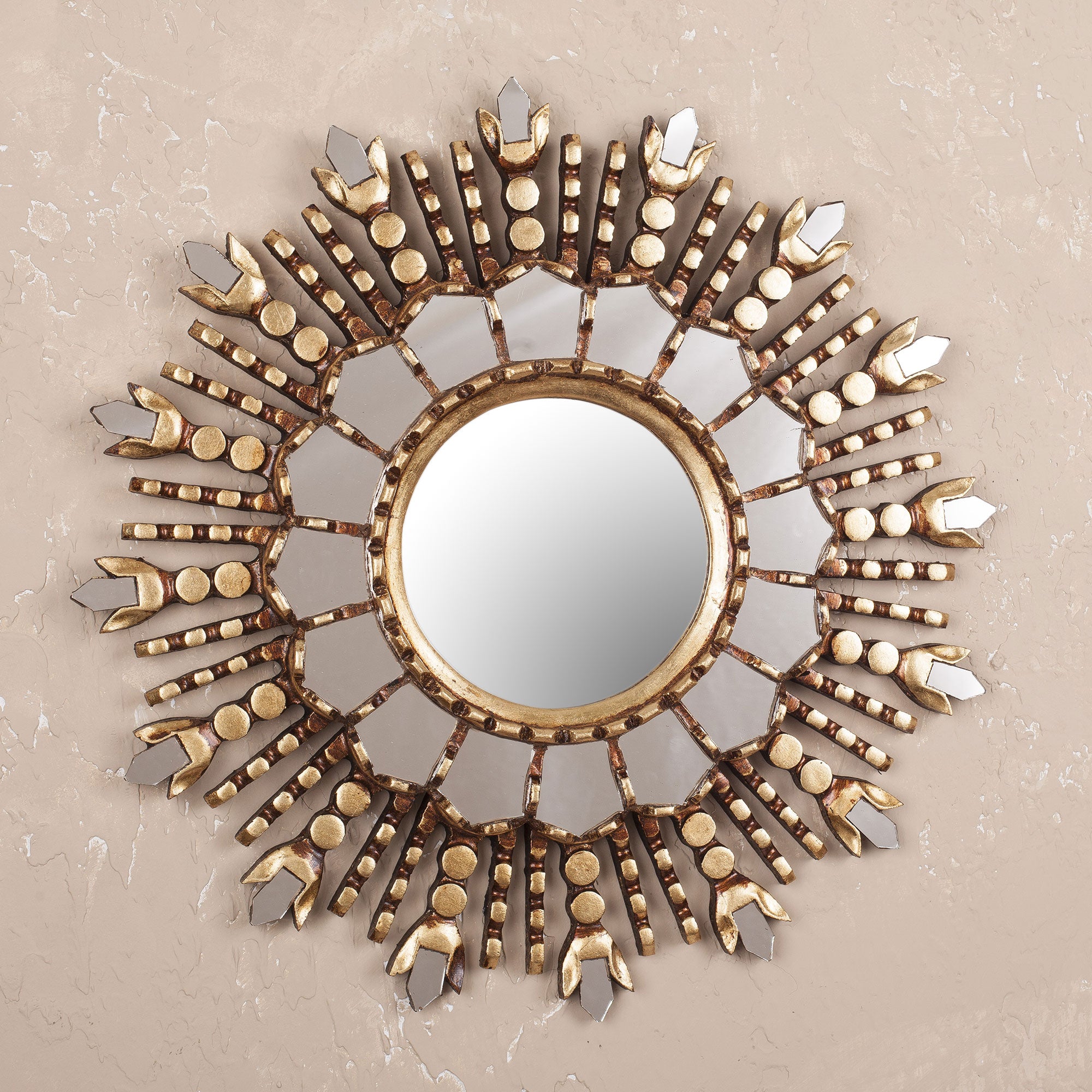 Premium Cuzco Radiance Round Sun Mirror - Handcrafted Cedar Wood Wall Art