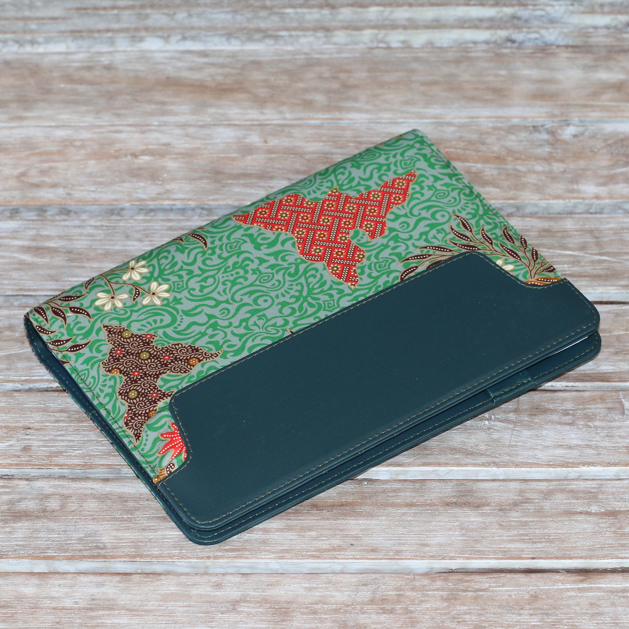 Premium Handmade Batik Cotton Planner - Writer's Eden Blue Edition