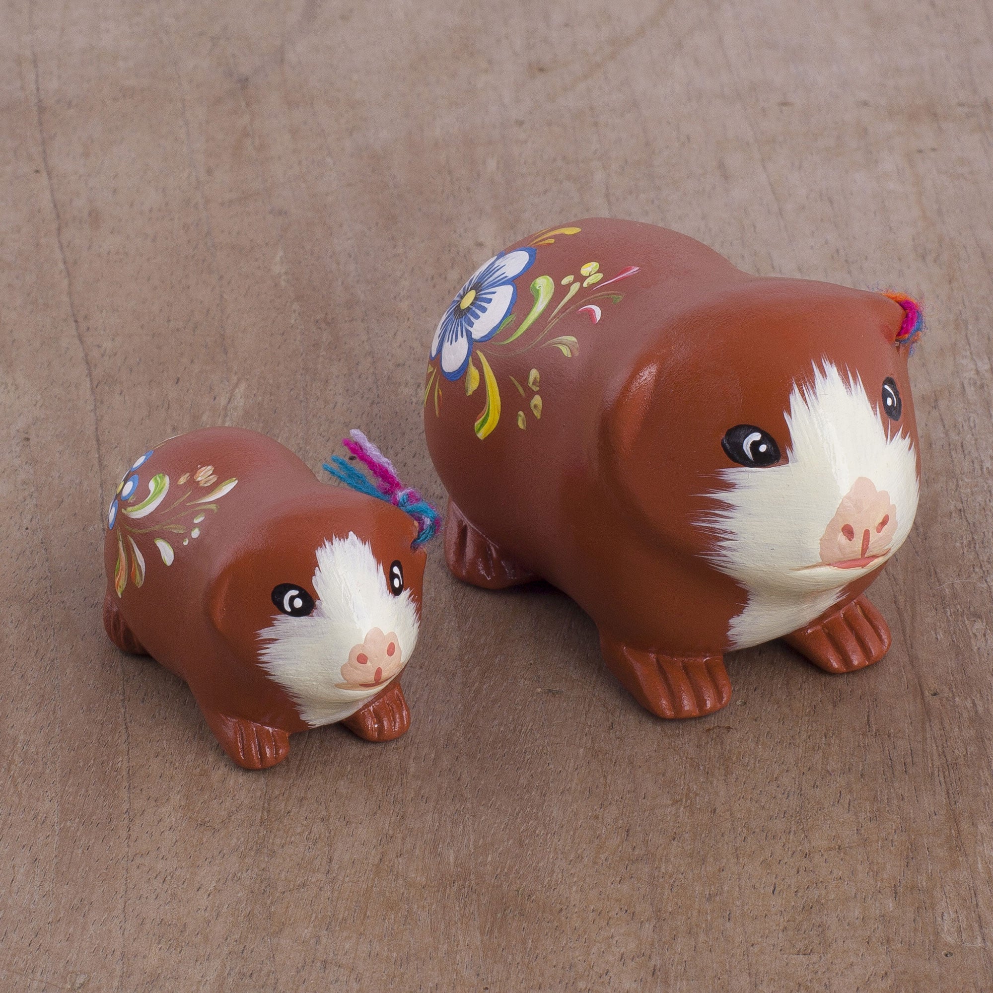 Premium Handcrafted Ceramic Guinea Pig Figurines – Vibrant Peruvian Art Decor
