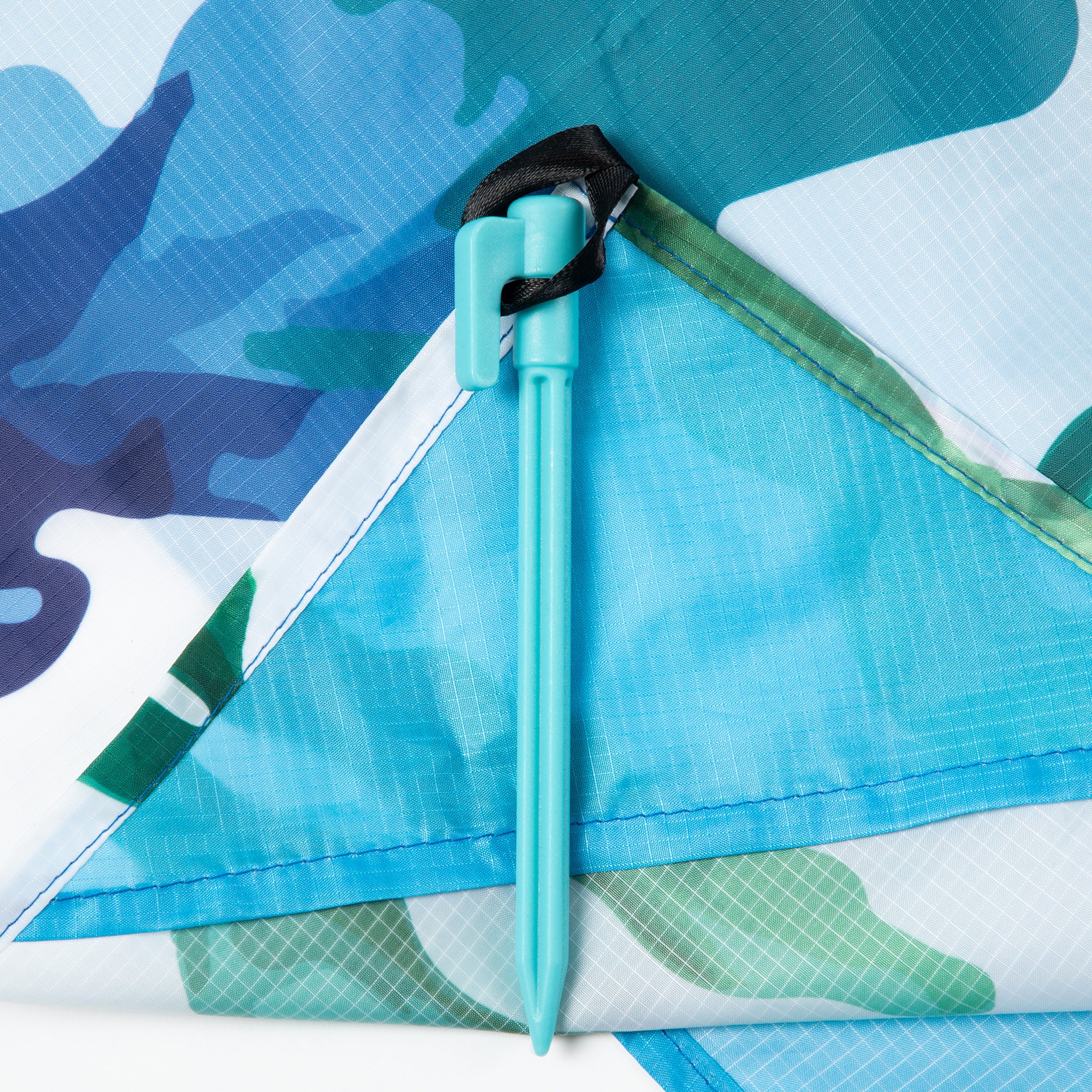 Ultimate Extra Large Sand-proof Beach Mat with Carrying Pouch & Stakes - Premium Outdoor Comfort