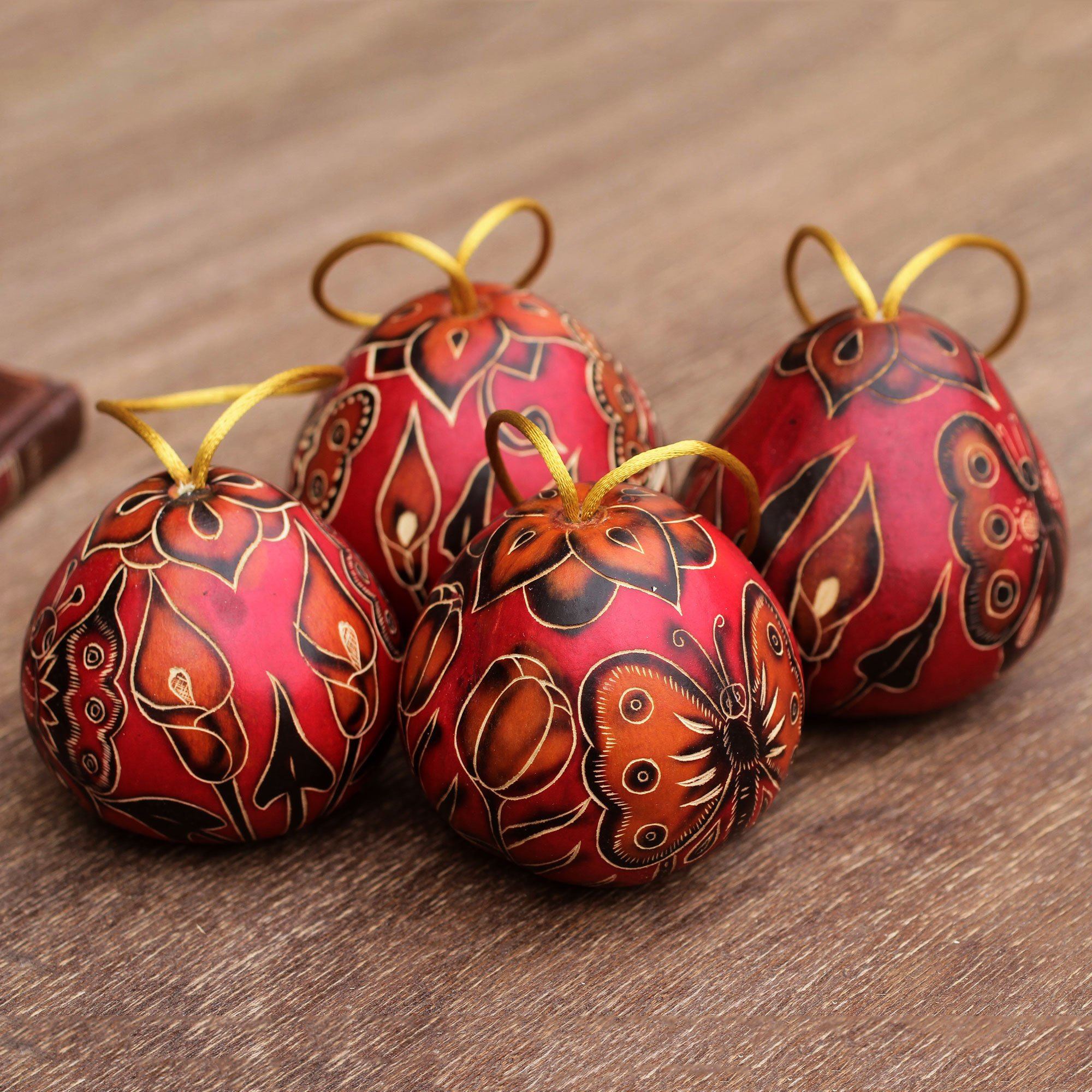 Premium Handcrafted Mate Gourd Christmas Ornaments