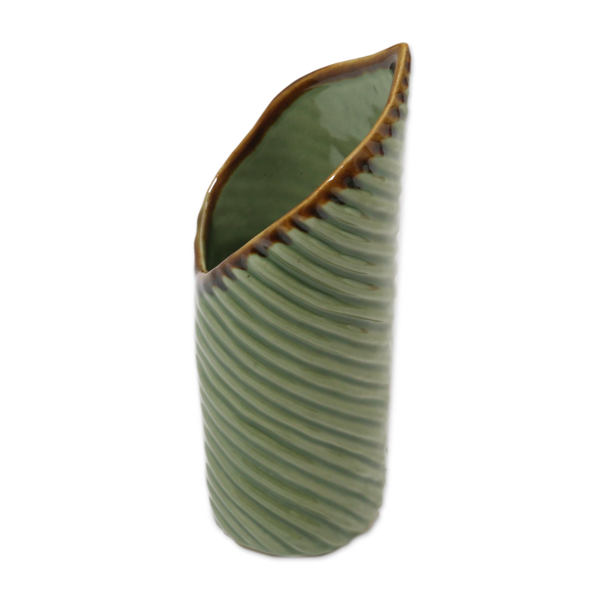 Premium Banana Leaf Ceramic Vase - Handcrafted & Eco-Friendly
