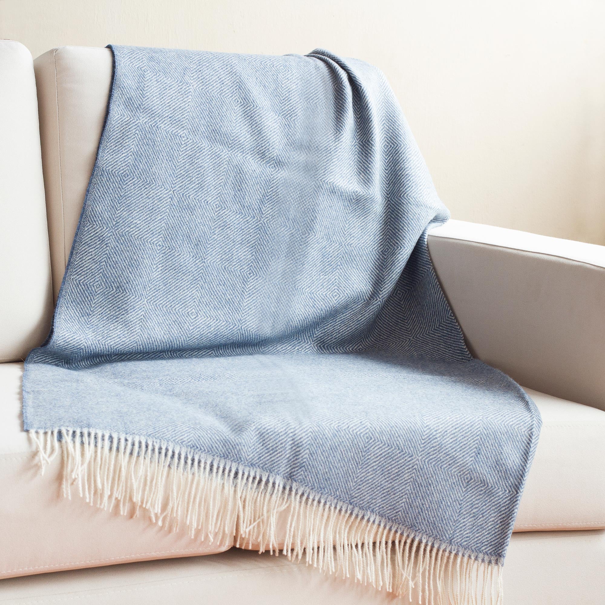 Premium Indigo & Alabaster Baby Alpaca Throw – Handcrafted in Peru