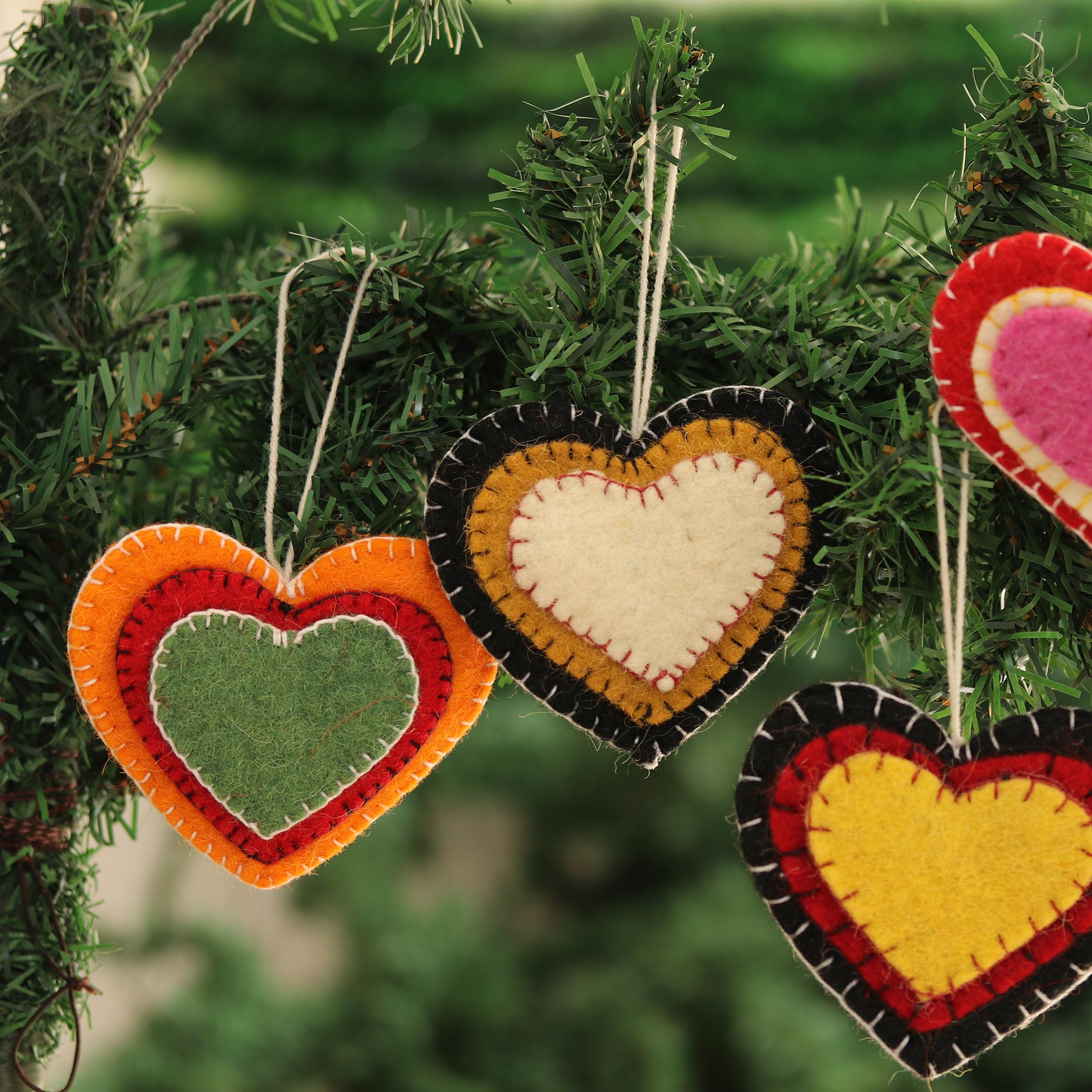 Premium Handcrafted Wool Felt Heart Ornaments - Set of 4 | Ultimate Holiday Decor