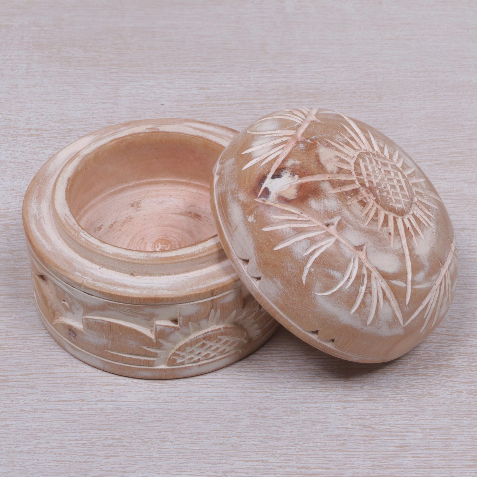 Premium Bougainvillea Bloom Handcrafted Decorative Box