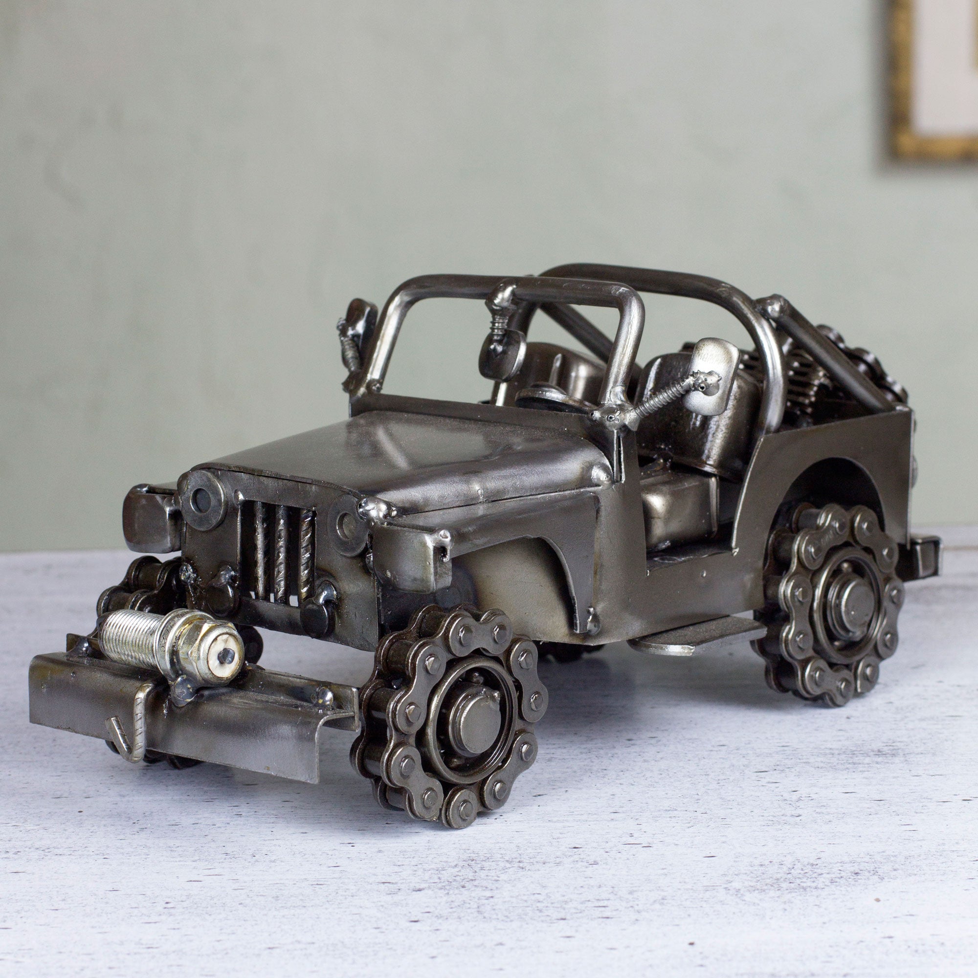 Premium Rustic Off-Road Jeep Metal Sculpture - Handmade Artistry