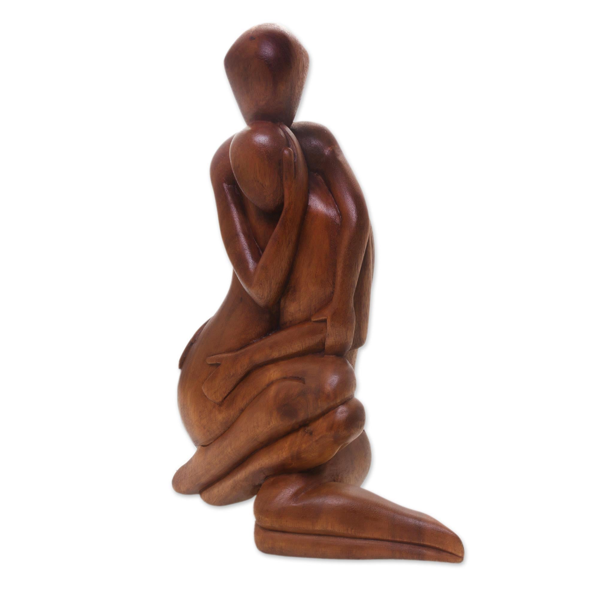 Premium Hand-Carved 'Mother’s Love' Suar Wood Sculpture from Bali – Timeless Romantic Art
