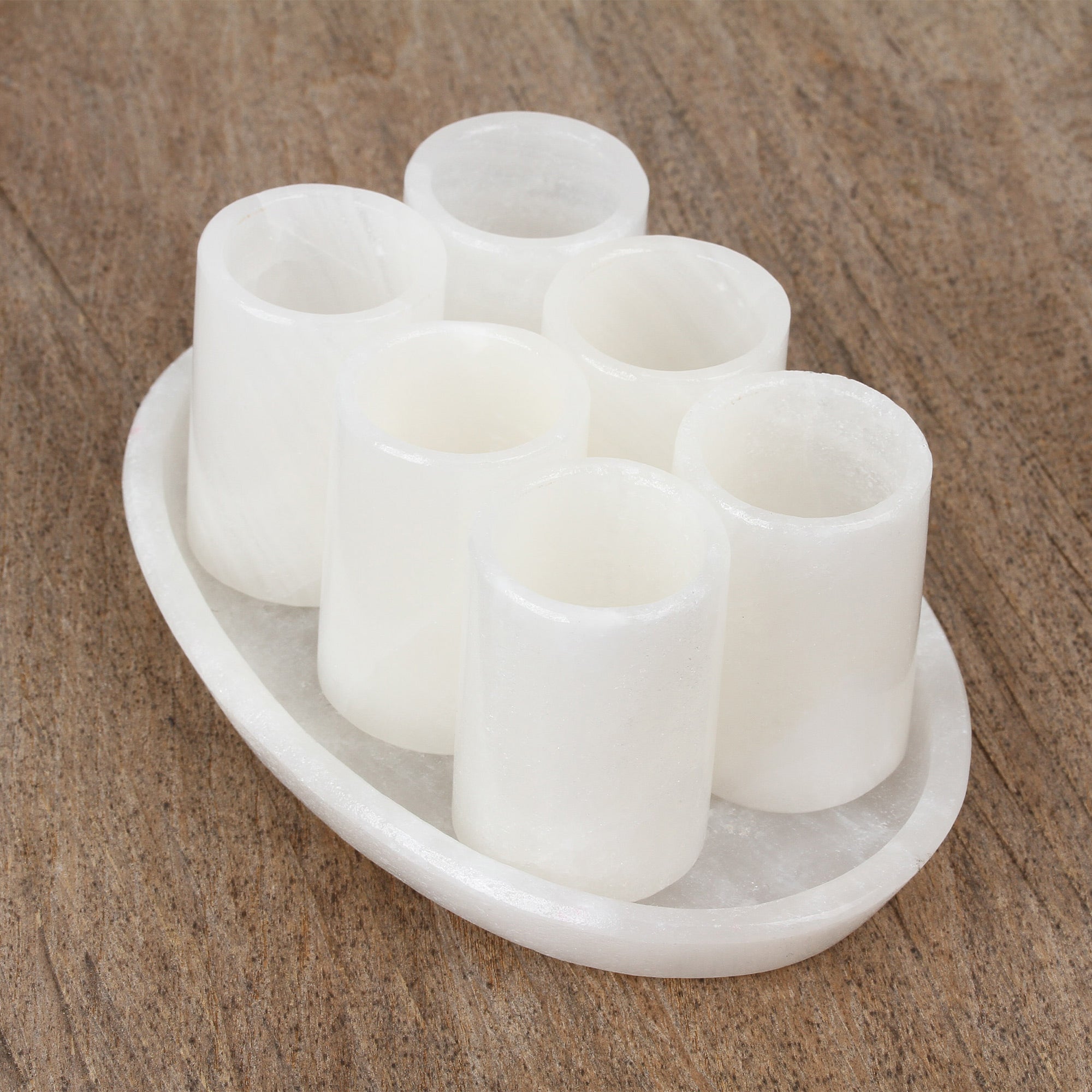 Premium Handcrafted Onyx Shot Glass Set with Tray – Elegant Party Collection (6 Pieces)