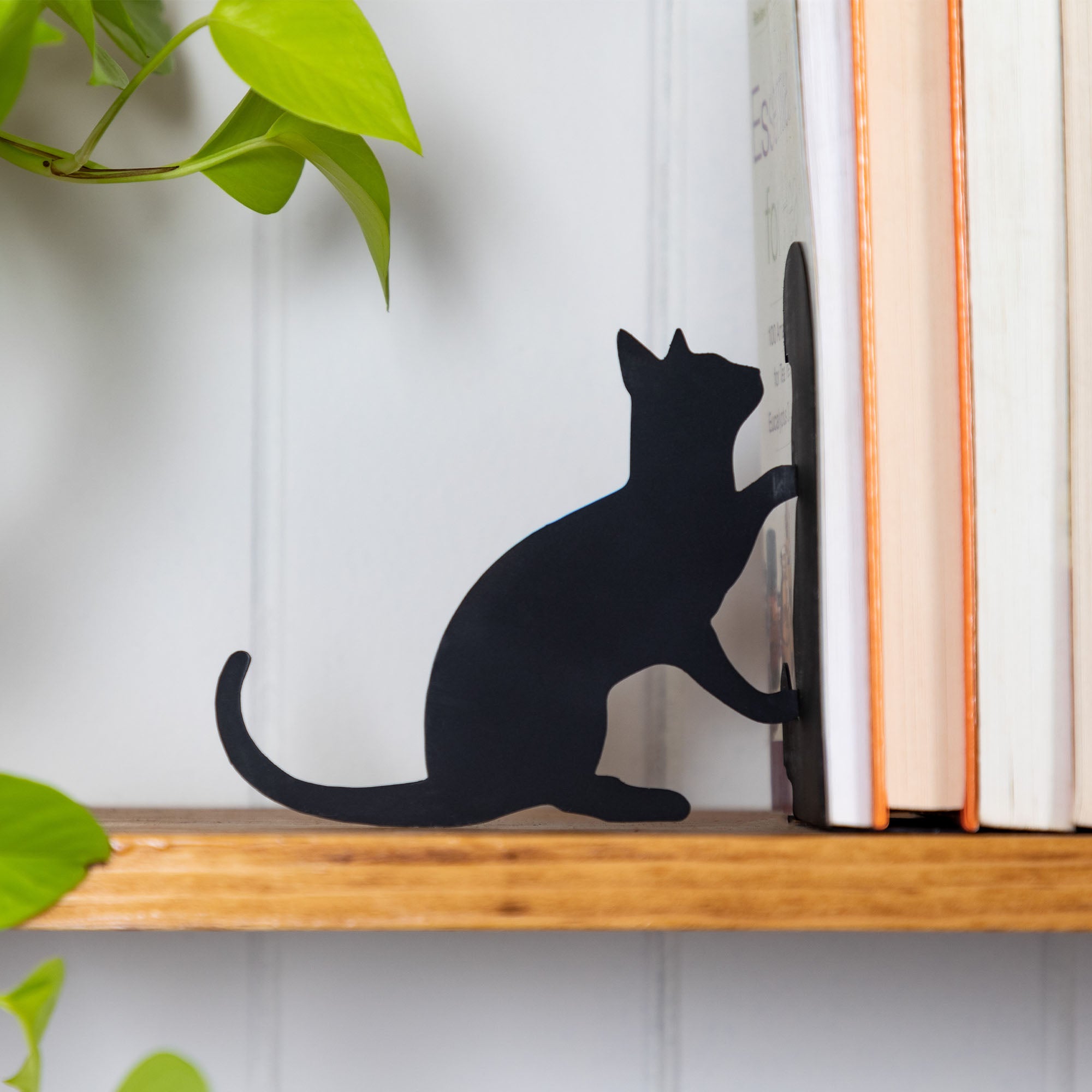 Premium Handcrafted Metal Pet Bookends - Cats & Dogs