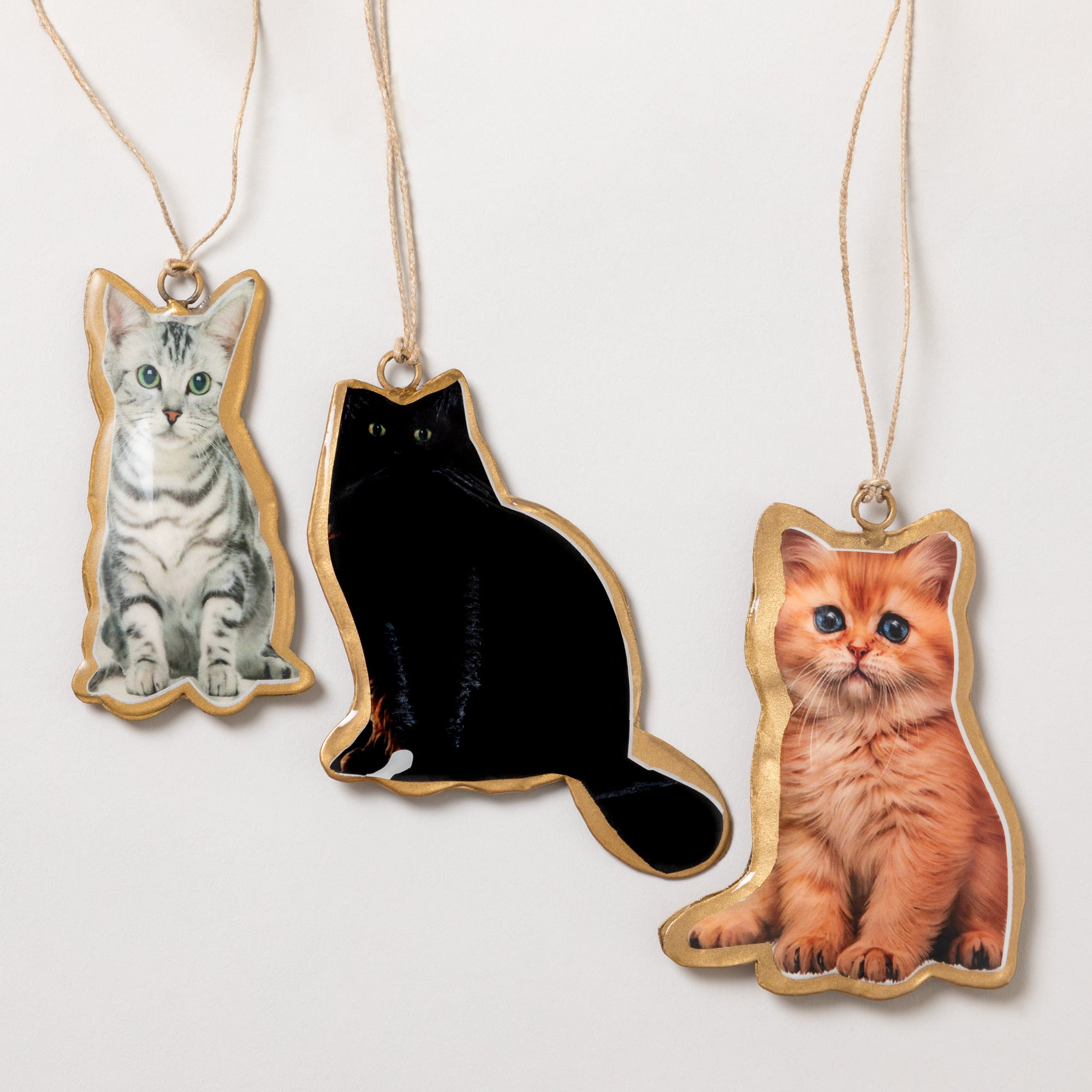 Premium Cat Lover's Metal Ornament - Ultimate Holiday Decoration
