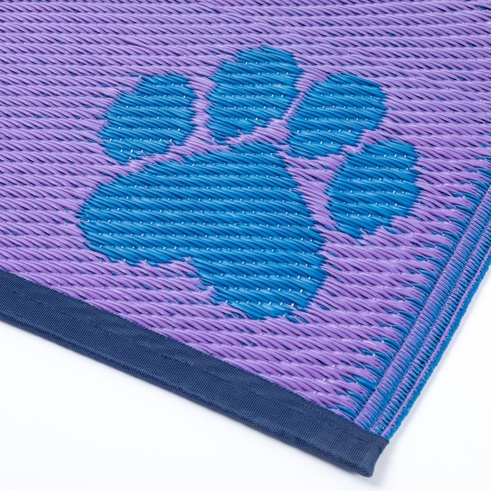 Premium Paw Print Reversible Outdoor Rug